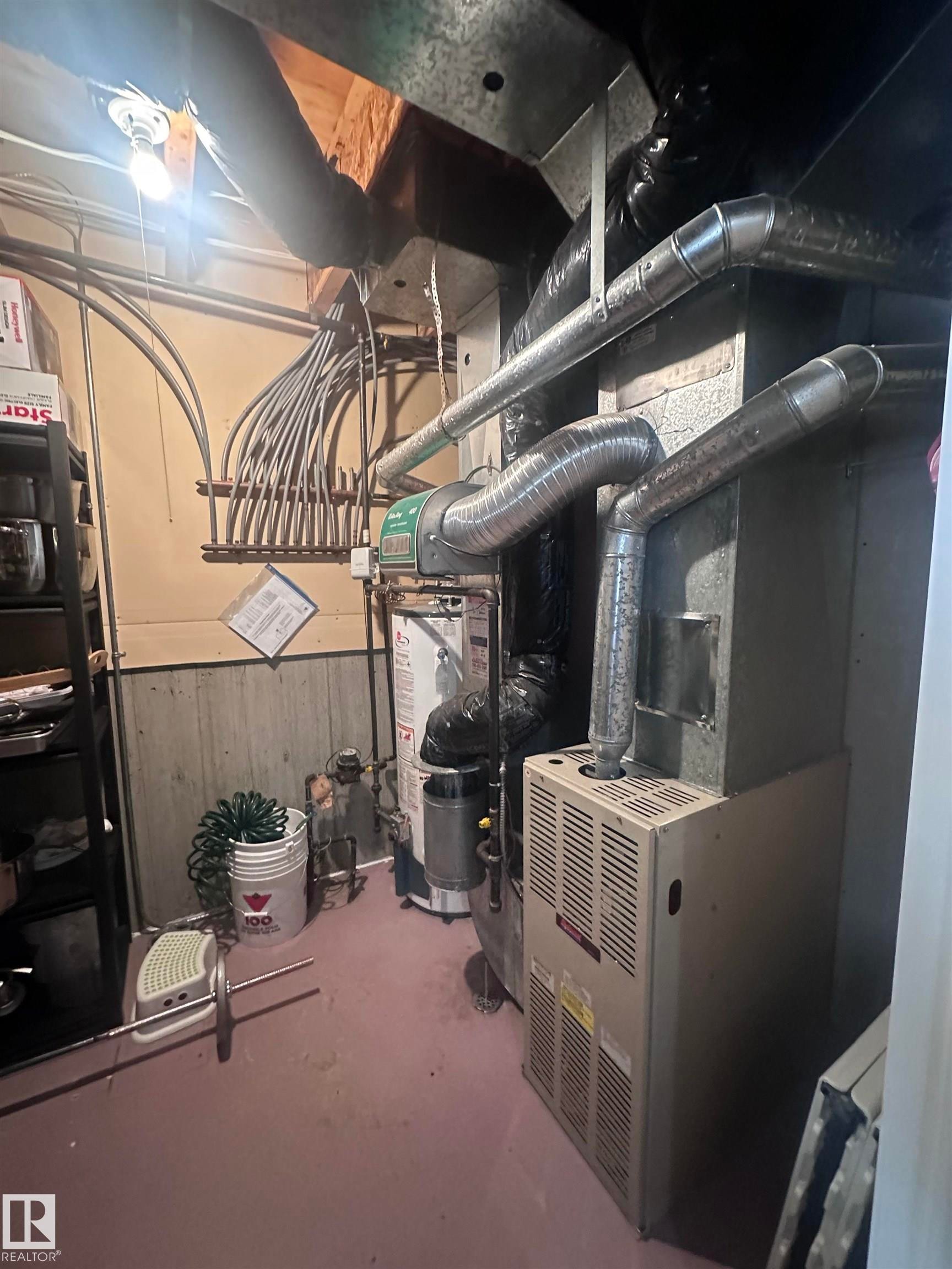 1636 Jamha Road, Edmonton, AB - Indoor Photo Showing Basement
