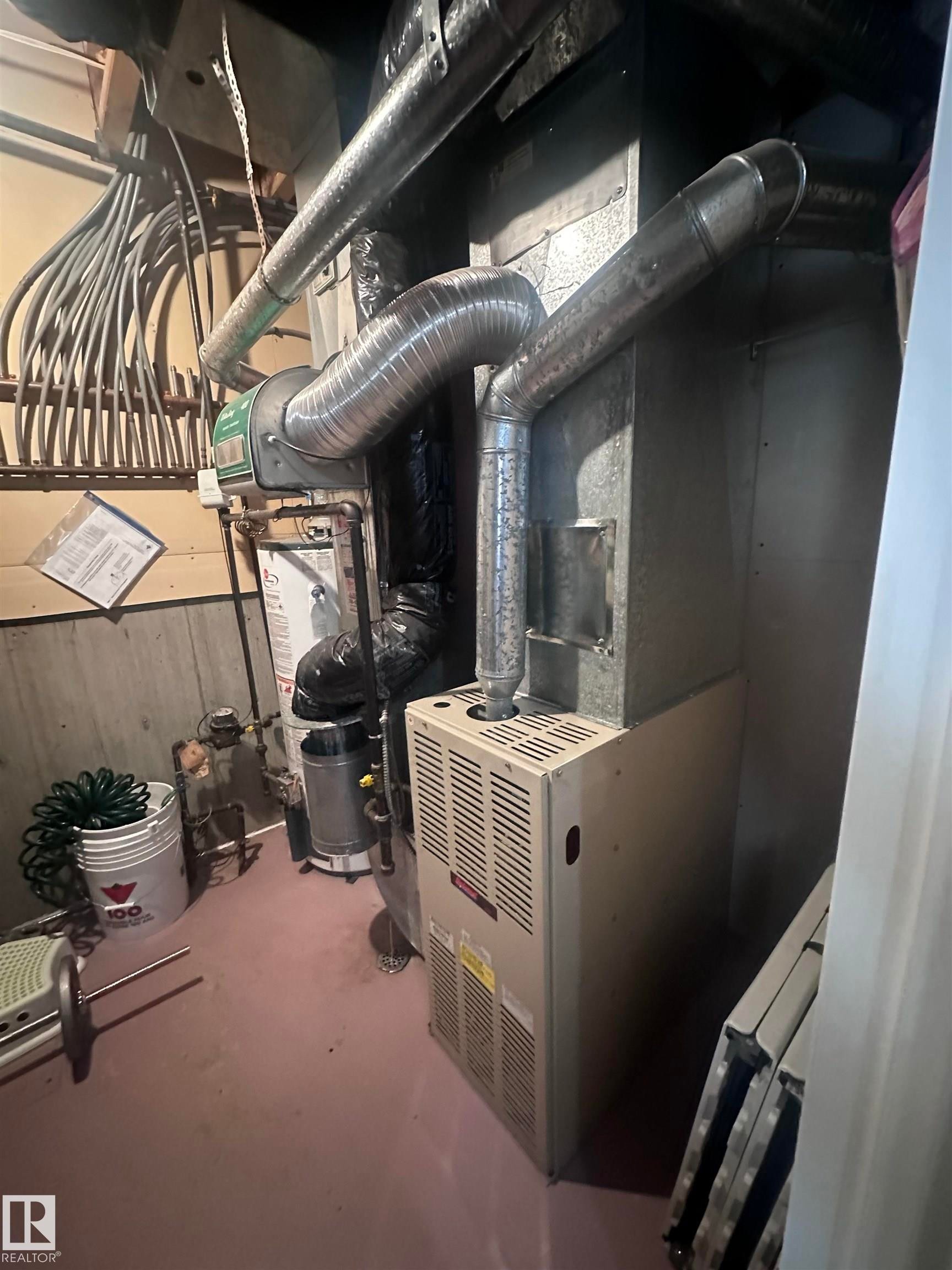 1636 Jamha Road, Edmonton, AB - Indoor Photo Showing Basement