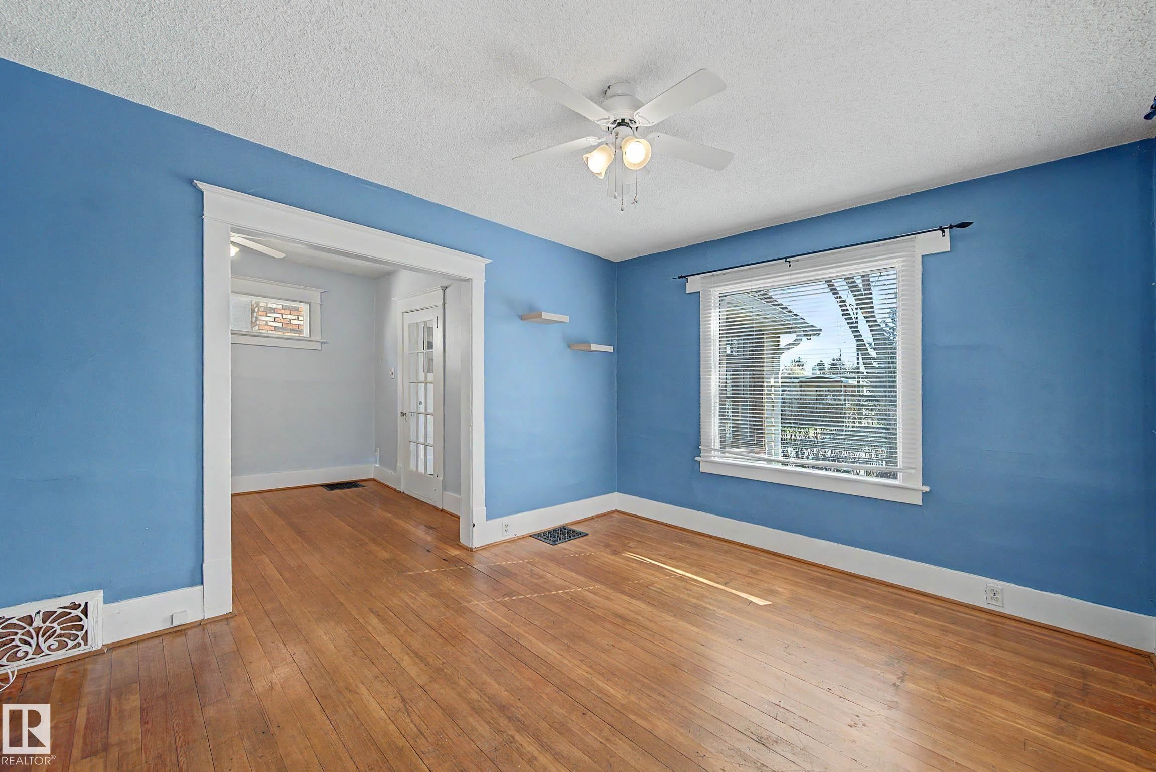 11634 123 Street, Edmonton, AB - Indoor Photo Showing Other Room