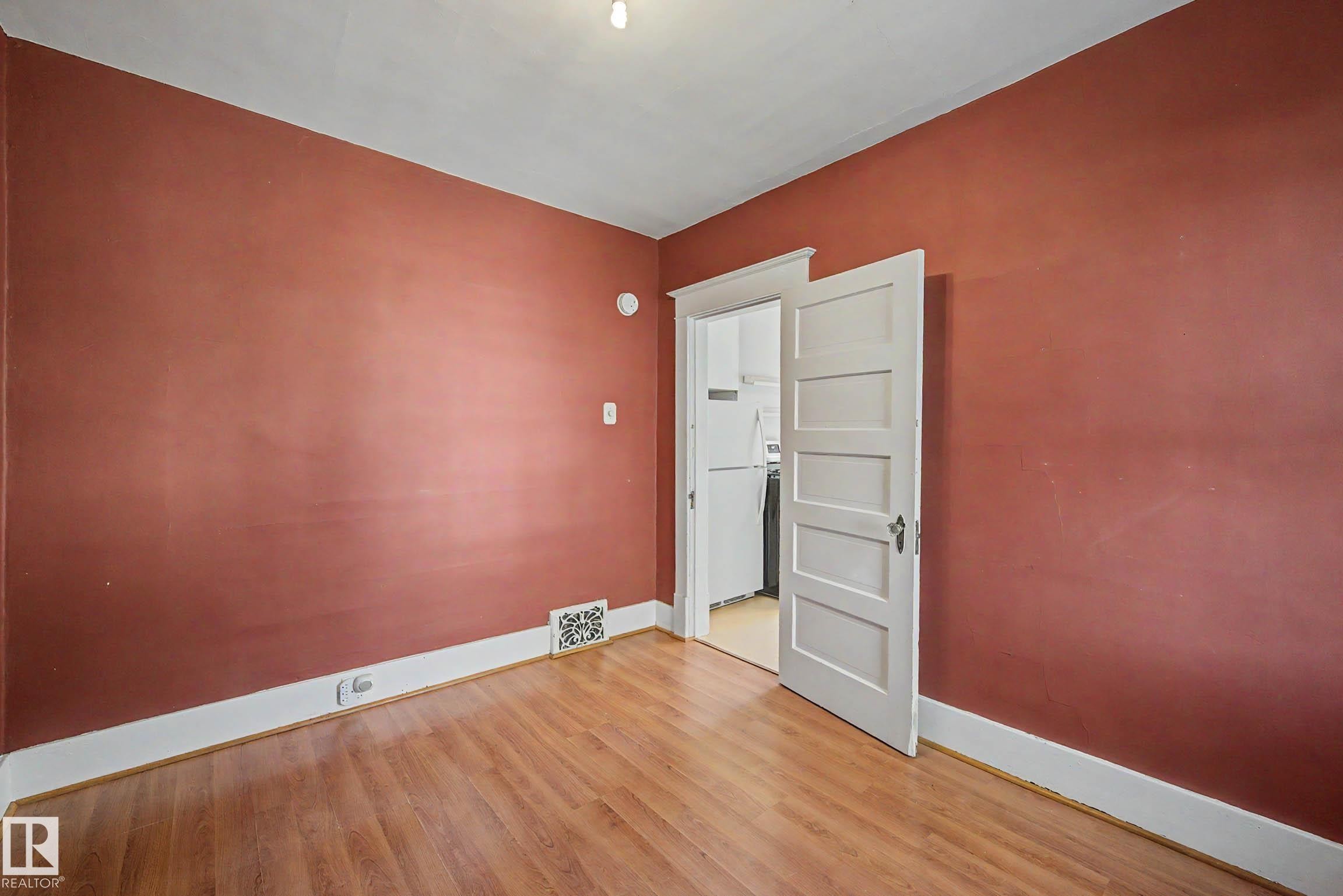 11634 123 Street, Edmonton, AB - Indoor Photo Showing Other Room