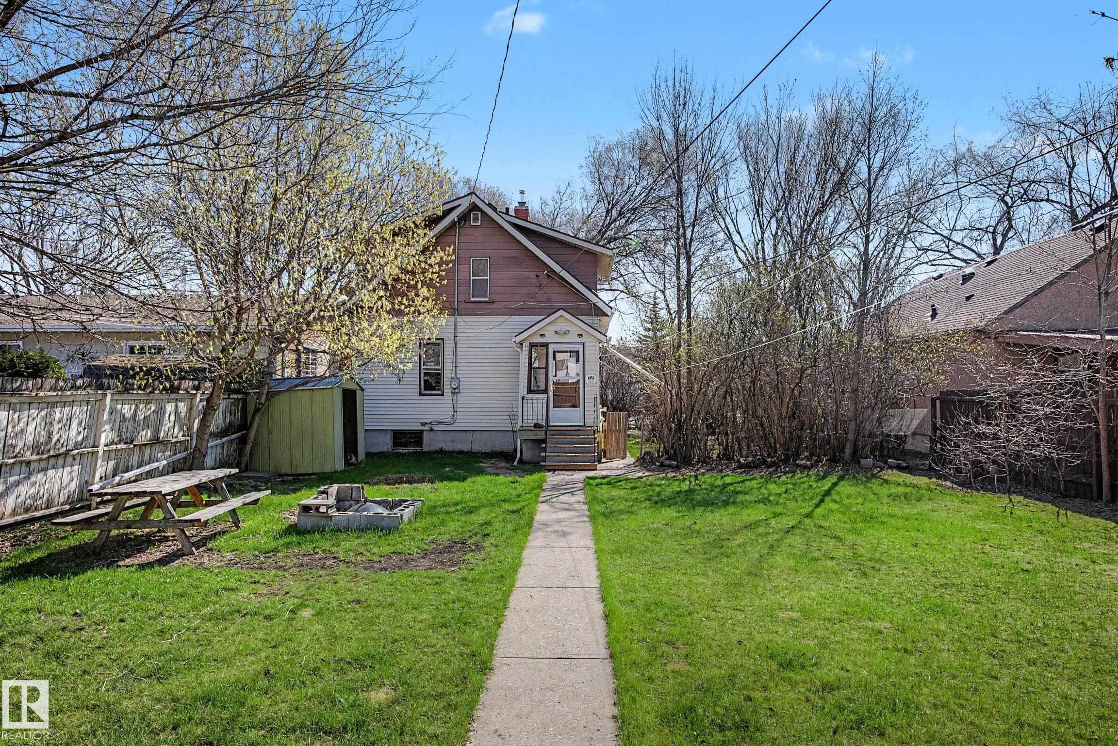 11634 123 Street, Edmonton, AB - Outdoor