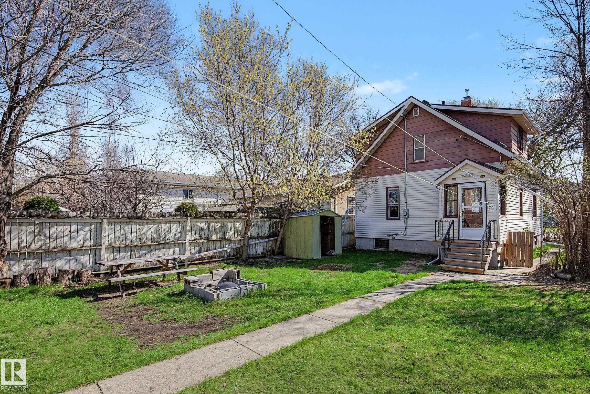 11634 123 Street, Edmonton, AB - Outdoor