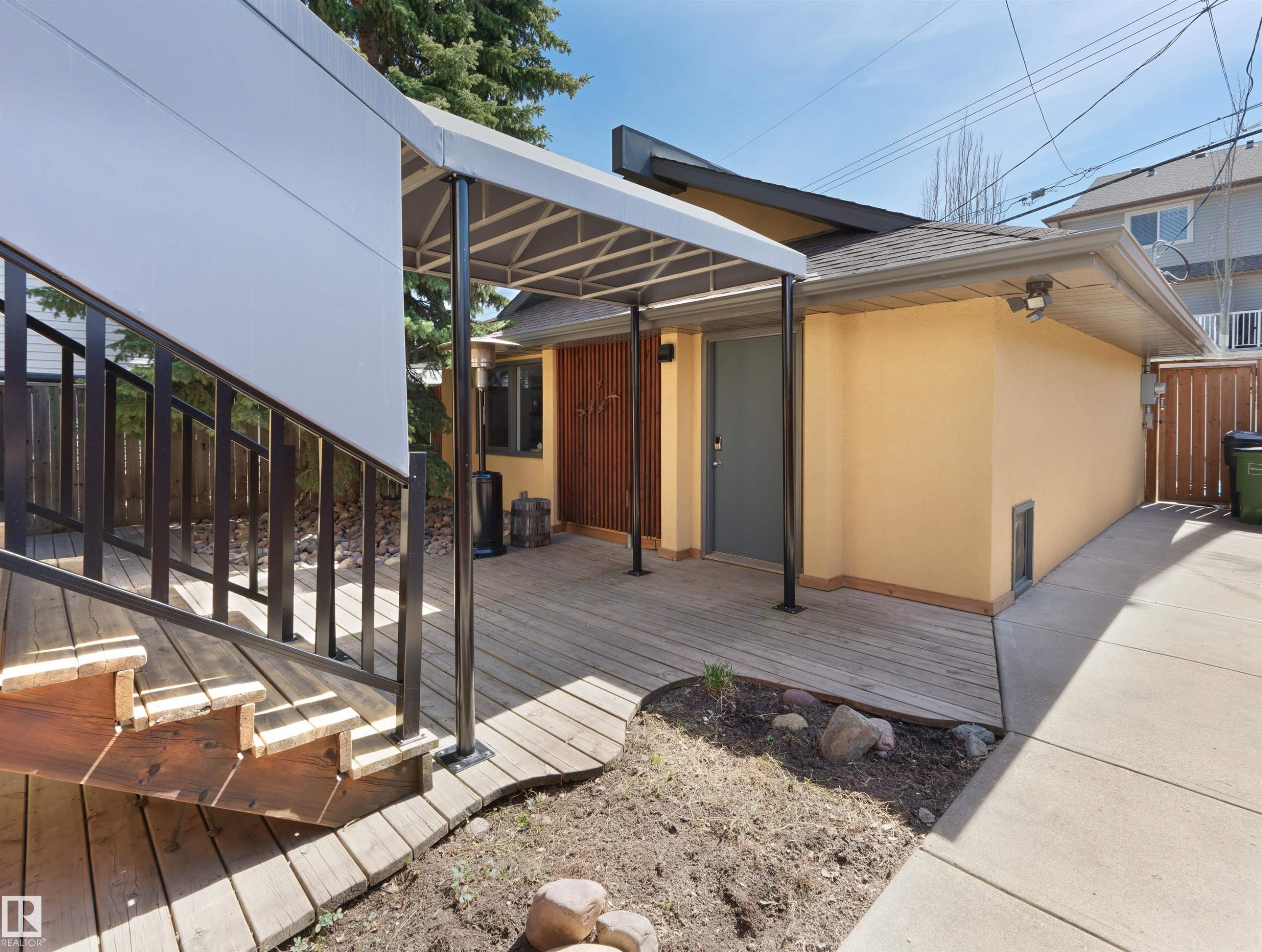 10725 University Avenue, Edmonton, AB - Outdoor With Exterior
