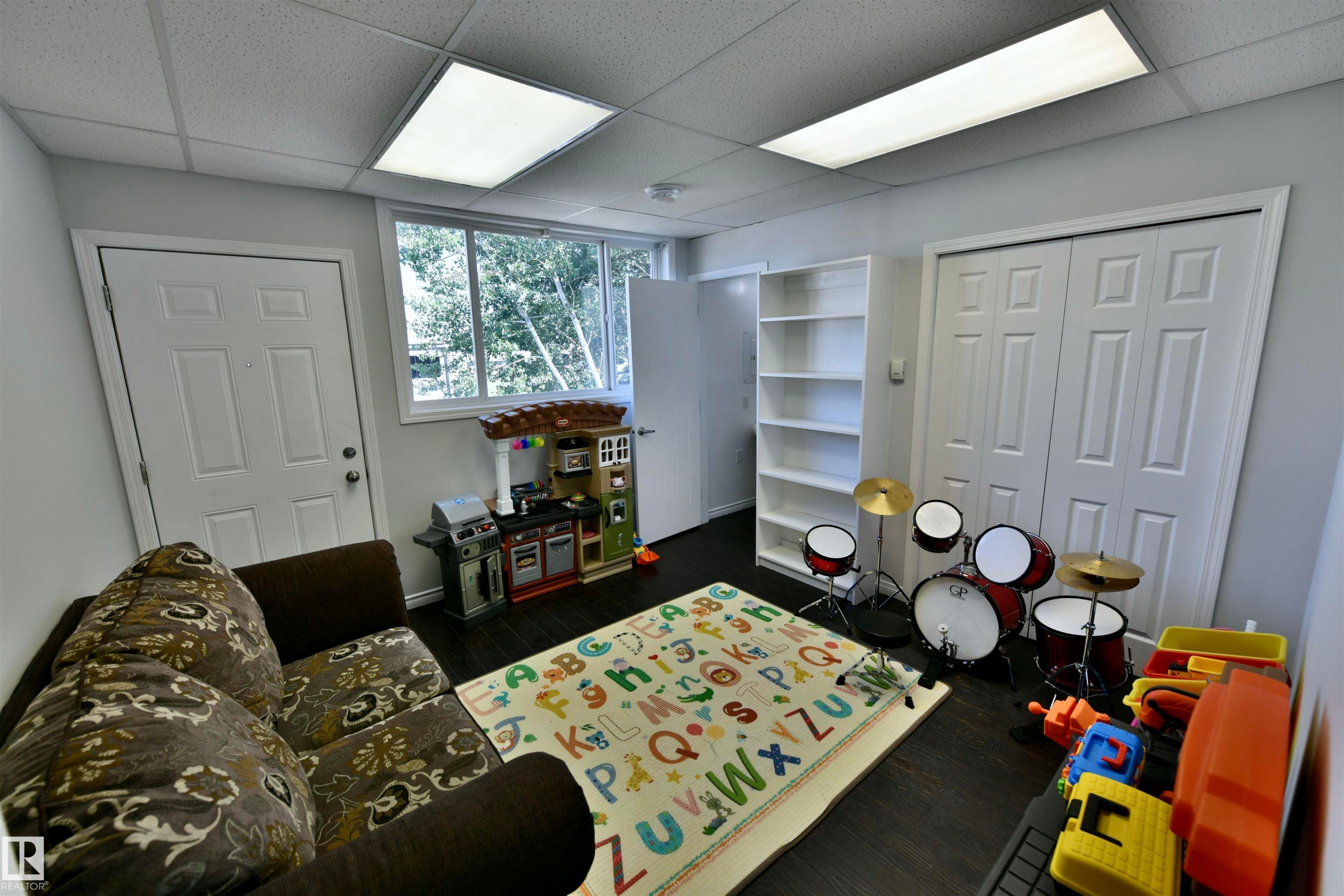 277 57201 Rr 102, Rural St. Paul County, AB - Indoor