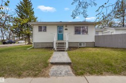 4903 52 Avenue Drayton Valley, AB T7A 1C9