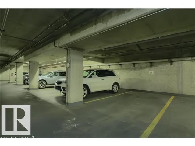 1201 10504 99 Avenue, Edmonton, AB - Indoor Photo Showing Garage