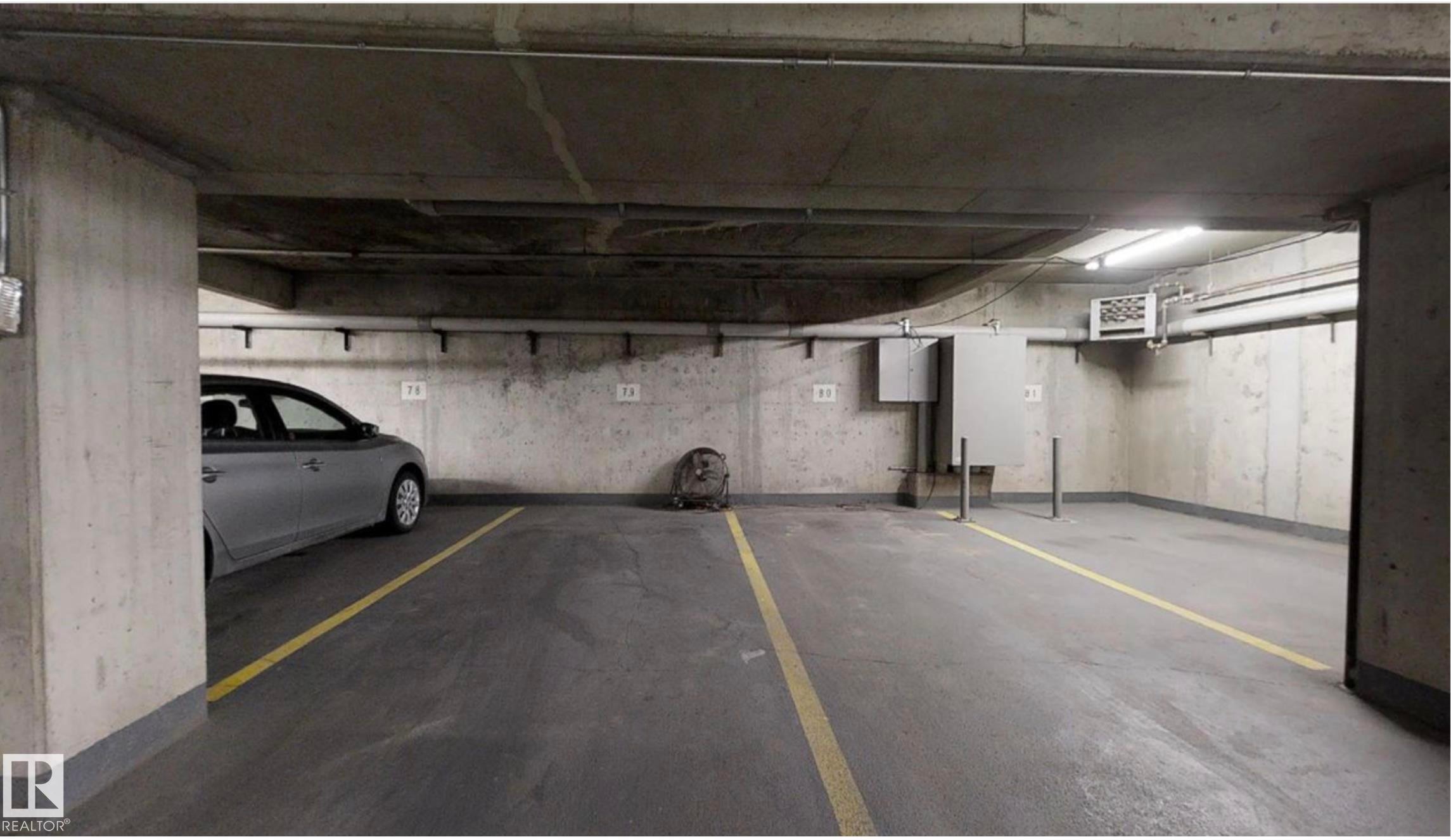 1201 10504 99 Avenue, Edmonton, AB - Indoor Photo Showing Garage