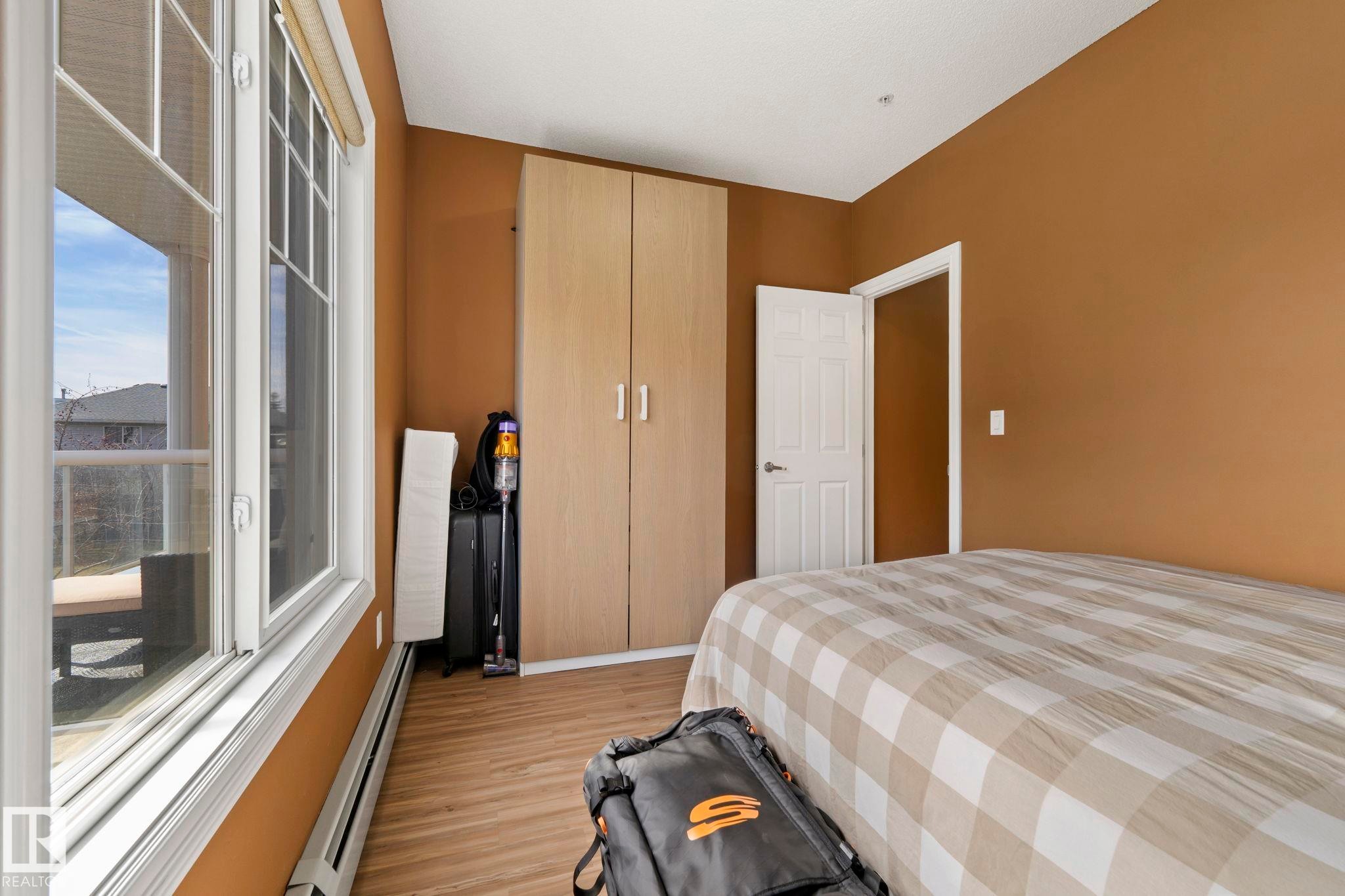 237 263 Macewan Road, Edmonton, AB - Indoor Photo Showing Bedroom