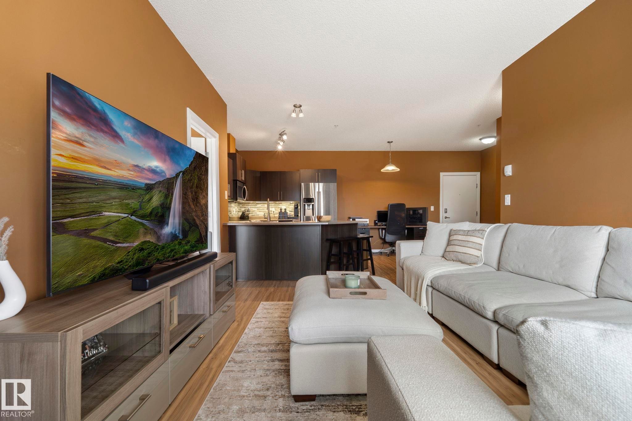 237 263 Macewan Road, Edmonton, AB - Indoor Photo Showing Living Room