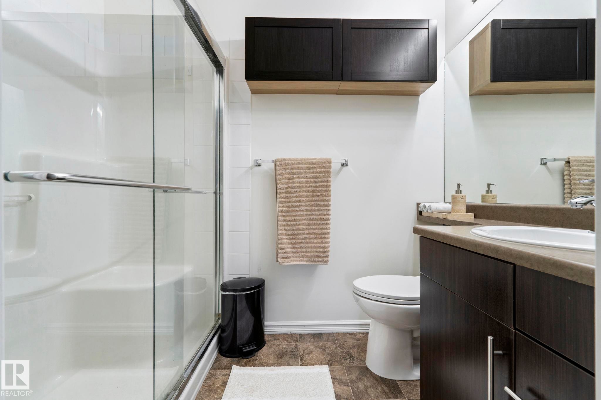 237 263 Macewan Road, Edmonton, AB - Indoor Photo Showing Bathroom