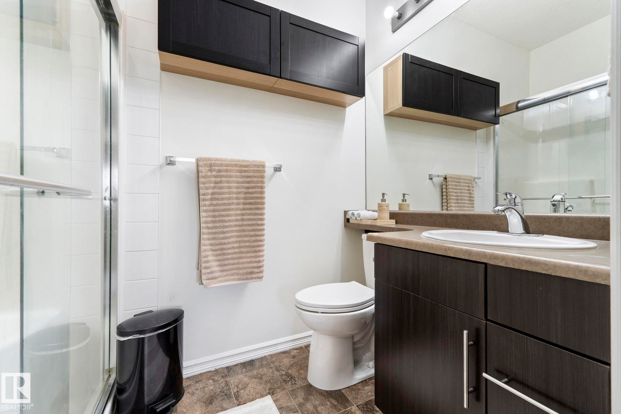 237 263 Macewan Road, Edmonton, AB - Indoor Photo Showing Bathroom