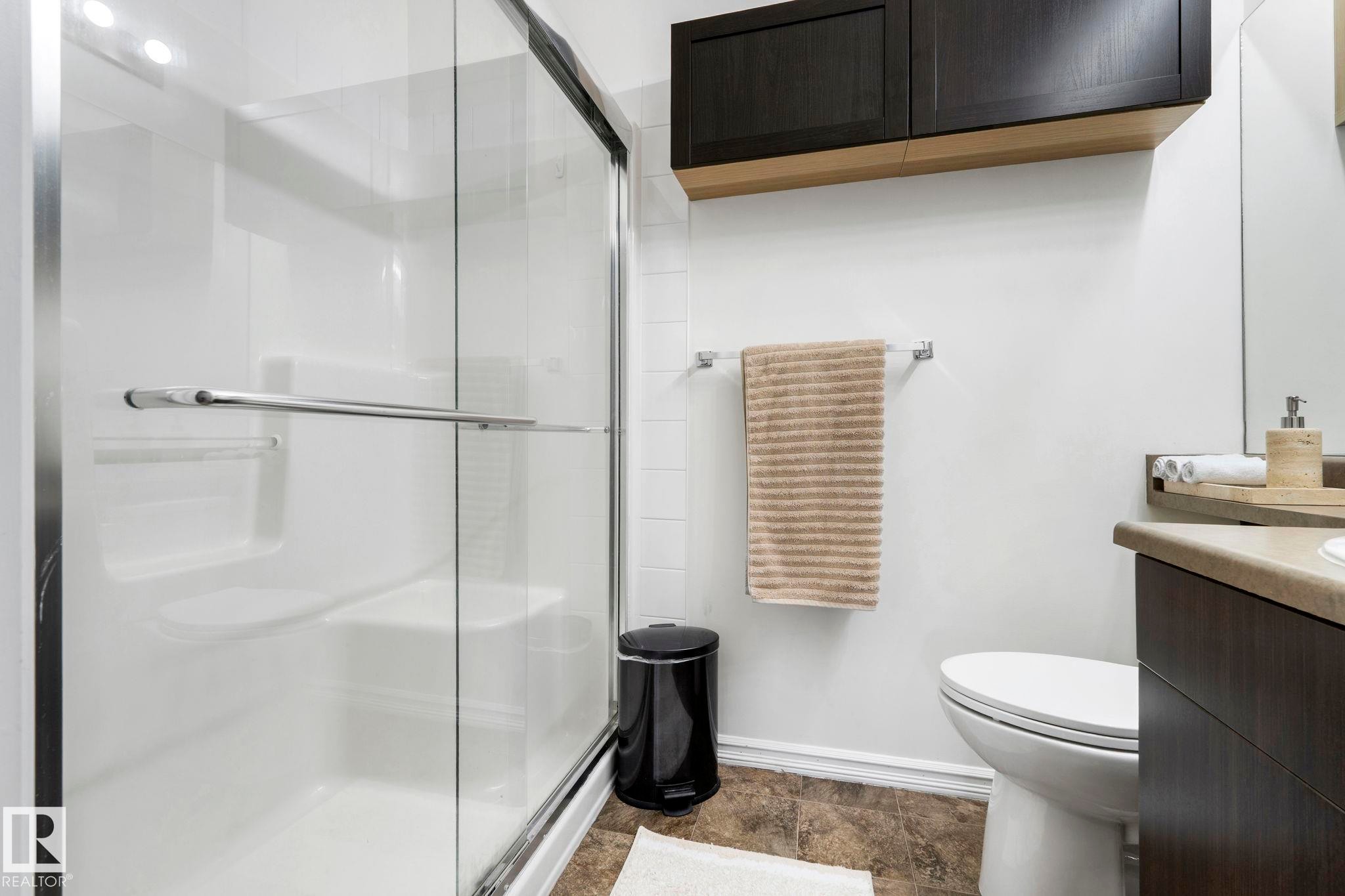 237 263 Macewan Road, Edmonton, AB - Indoor Photo Showing Bathroom