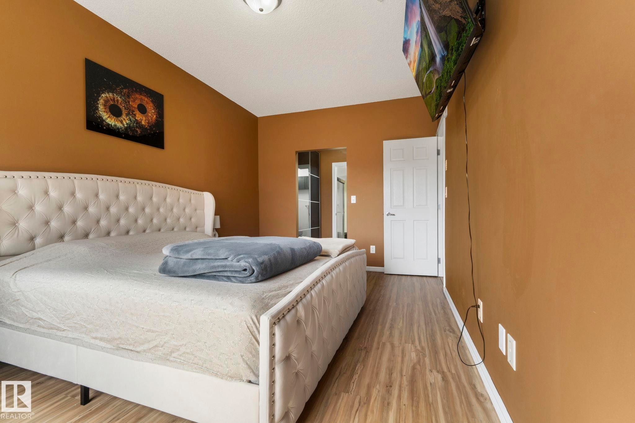 237 263 Macewan Road, Edmonton, AB - Indoor Photo Showing Bedroom