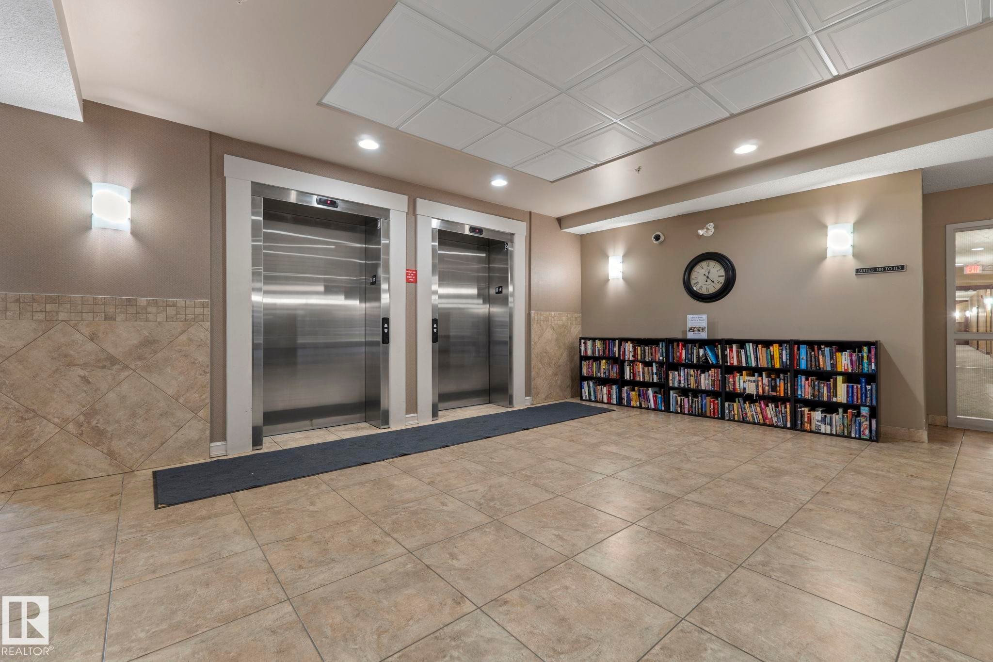 237 263 Macewan Road, Edmonton, AB - Indoor Photo Showing Other Room