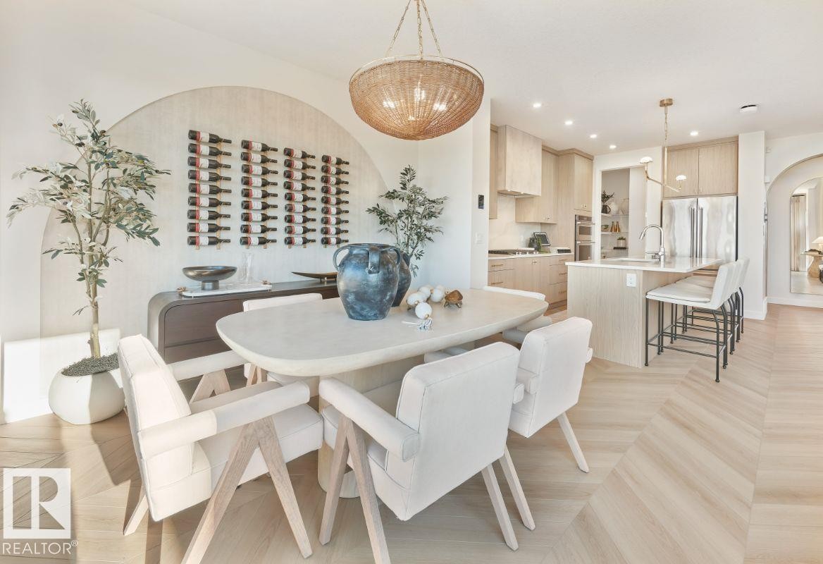 4546 Kinsella Link, Edmonton, AB - Indoor Photo Showing Dining Room
