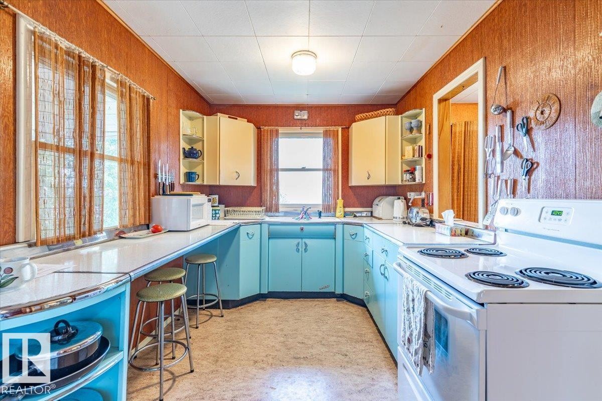 60 Beach Ave, Rural Leduc County, AB