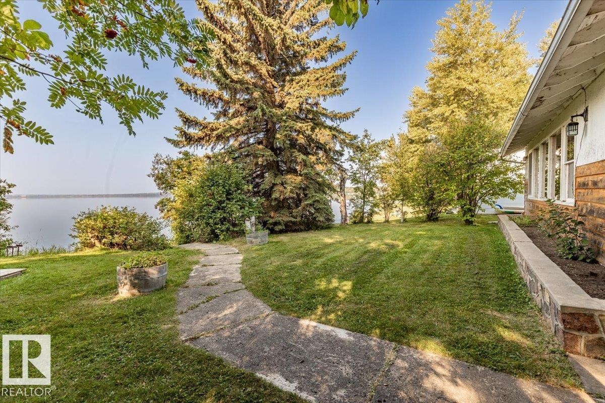 60 Beach Ave, Rural Leduc County, AB