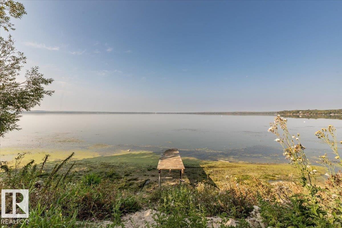 60 Beach Ave, Rural Leduc County, AB