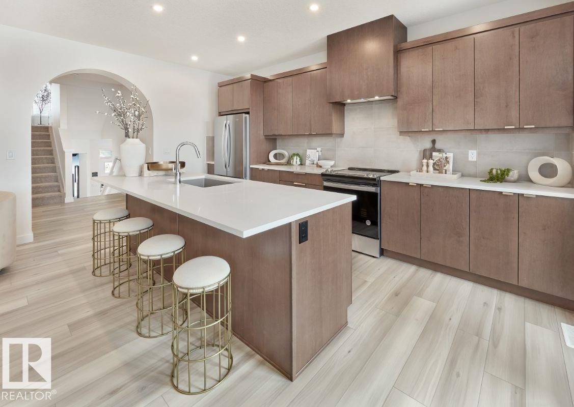 2131 194 Street Nw, Edmonton, AB - Indoor Photo Showing Kitchen With Stainless Steel Kitchen With Upgraded Kitchen