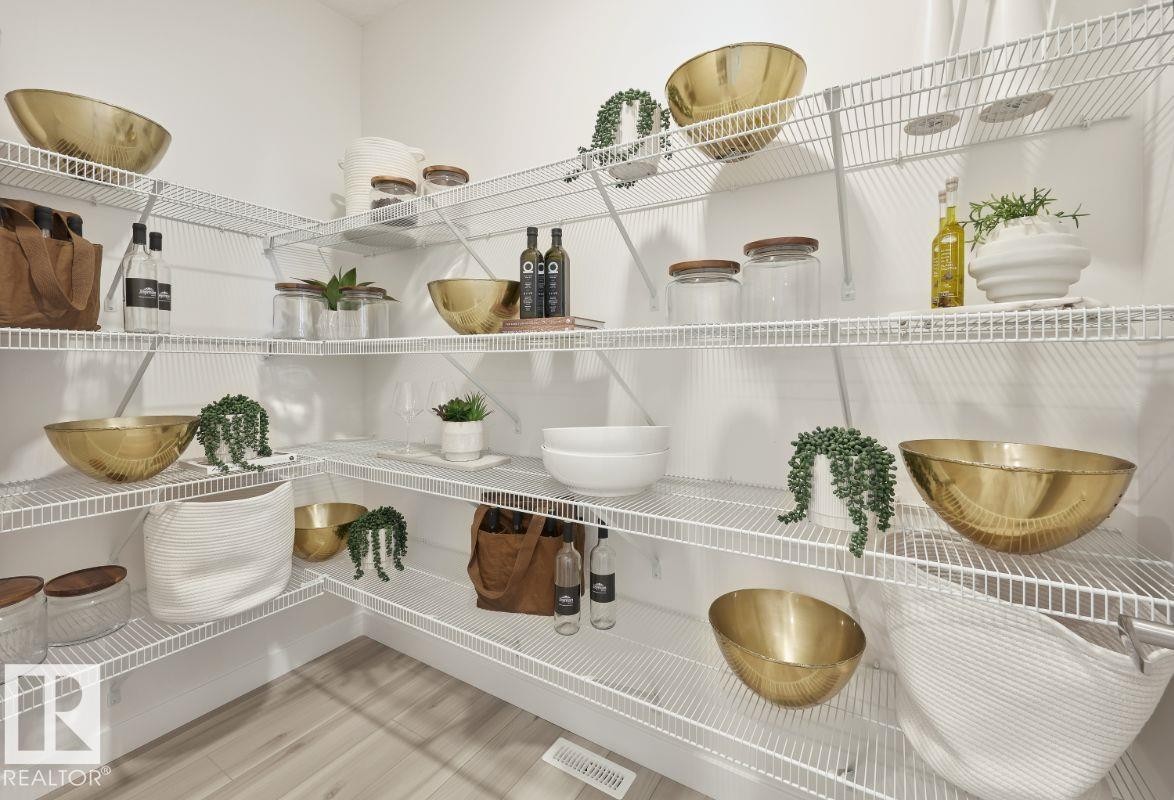 2131 194 Street Nw, Edmonton, AB - Indoor With Storage