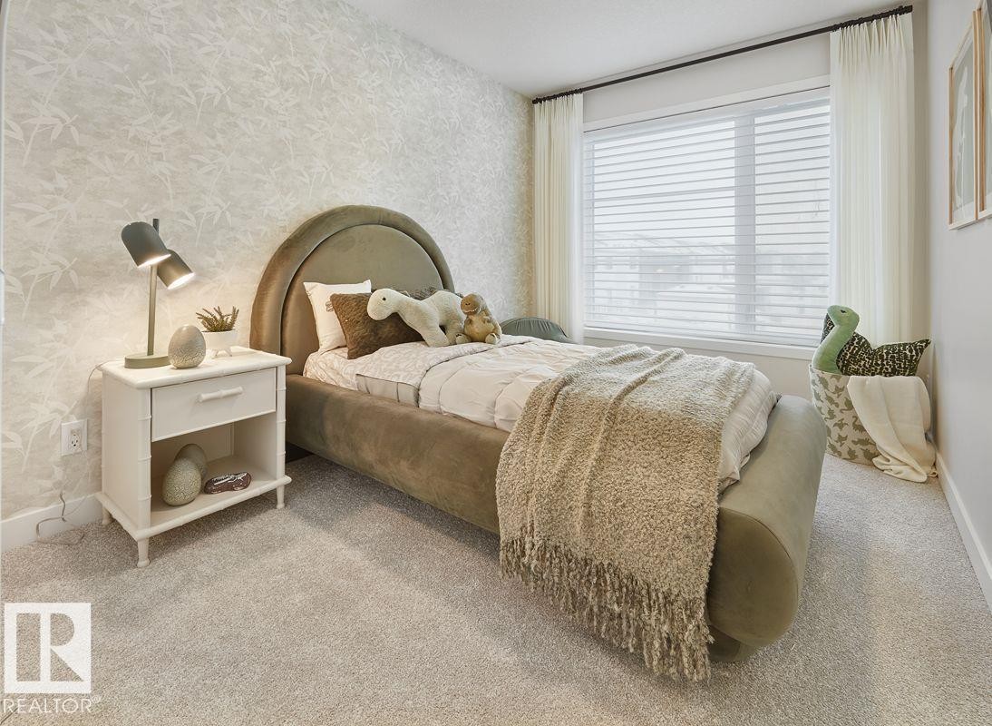 17515 7 Street, Edmonton, AB - Indoor Photo Showing Bedroom