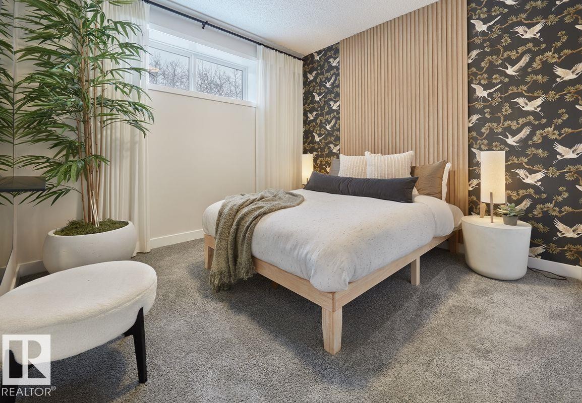 17515 7 Street, Edmonton, AB - Indoor Photo Showing Bedroom