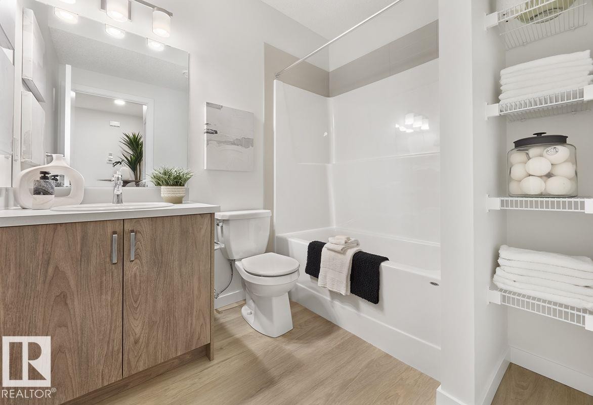 307 173 Avenue Nw, Edmonton, AB - Indoor Photo Showing Bathroom