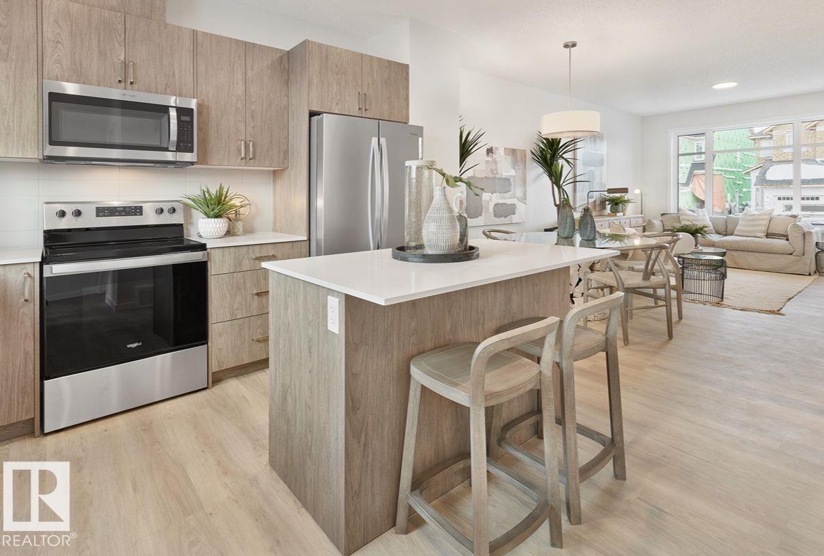 307 173 Avenue Nw, Edmonton, AB - Indoor Photo Showing Kitchen With Upgraded Kitchen