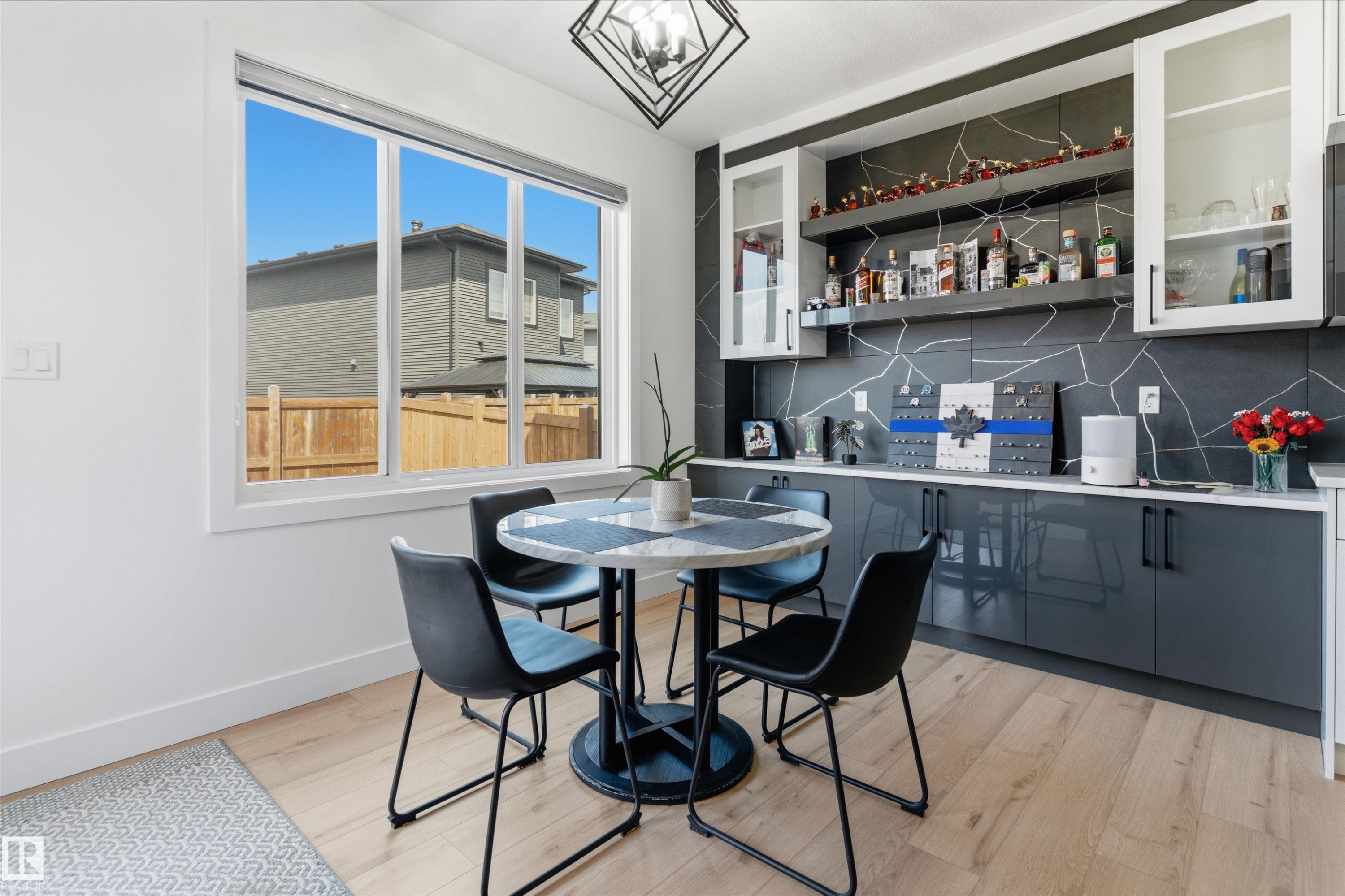 439 Roberts Cres, Leduc, AB - Indoor Photo Showing Dining Room