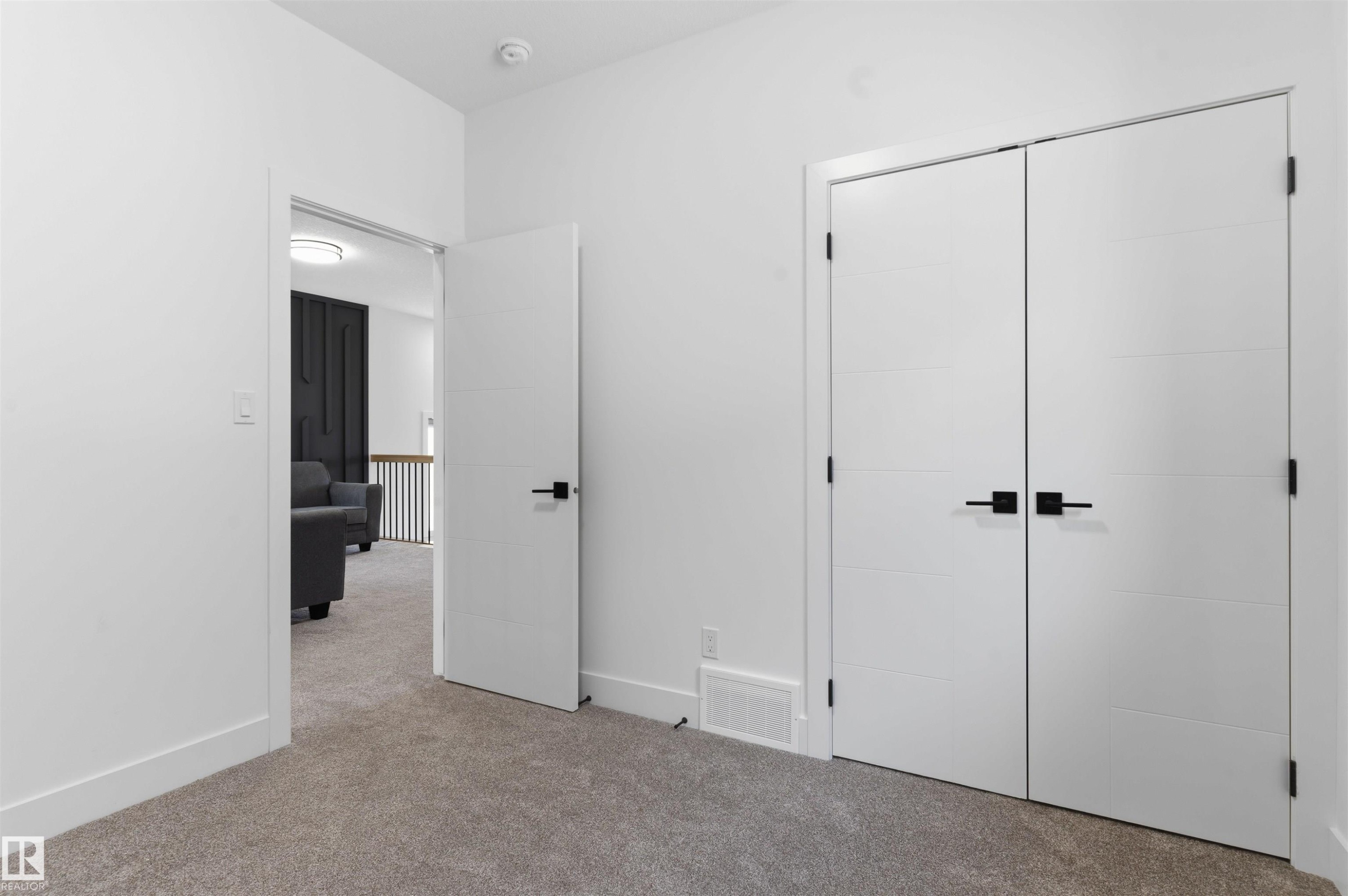439 Roberts Cres, Leduc, AB - Indoor Photo Showing Other Room
