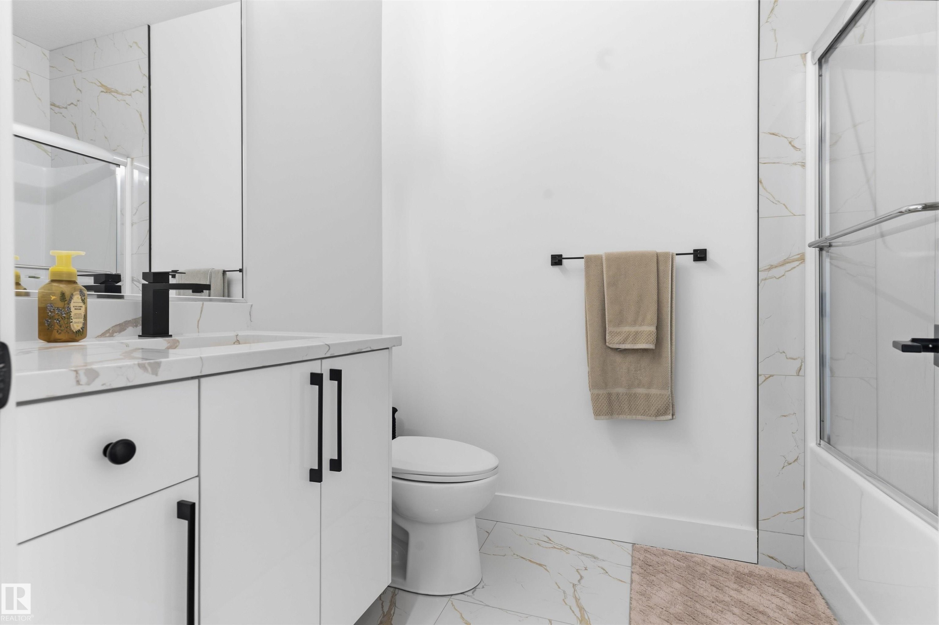 439 Roberts Cres, Leduc, AB - Indoor Photo Showing Bathroom