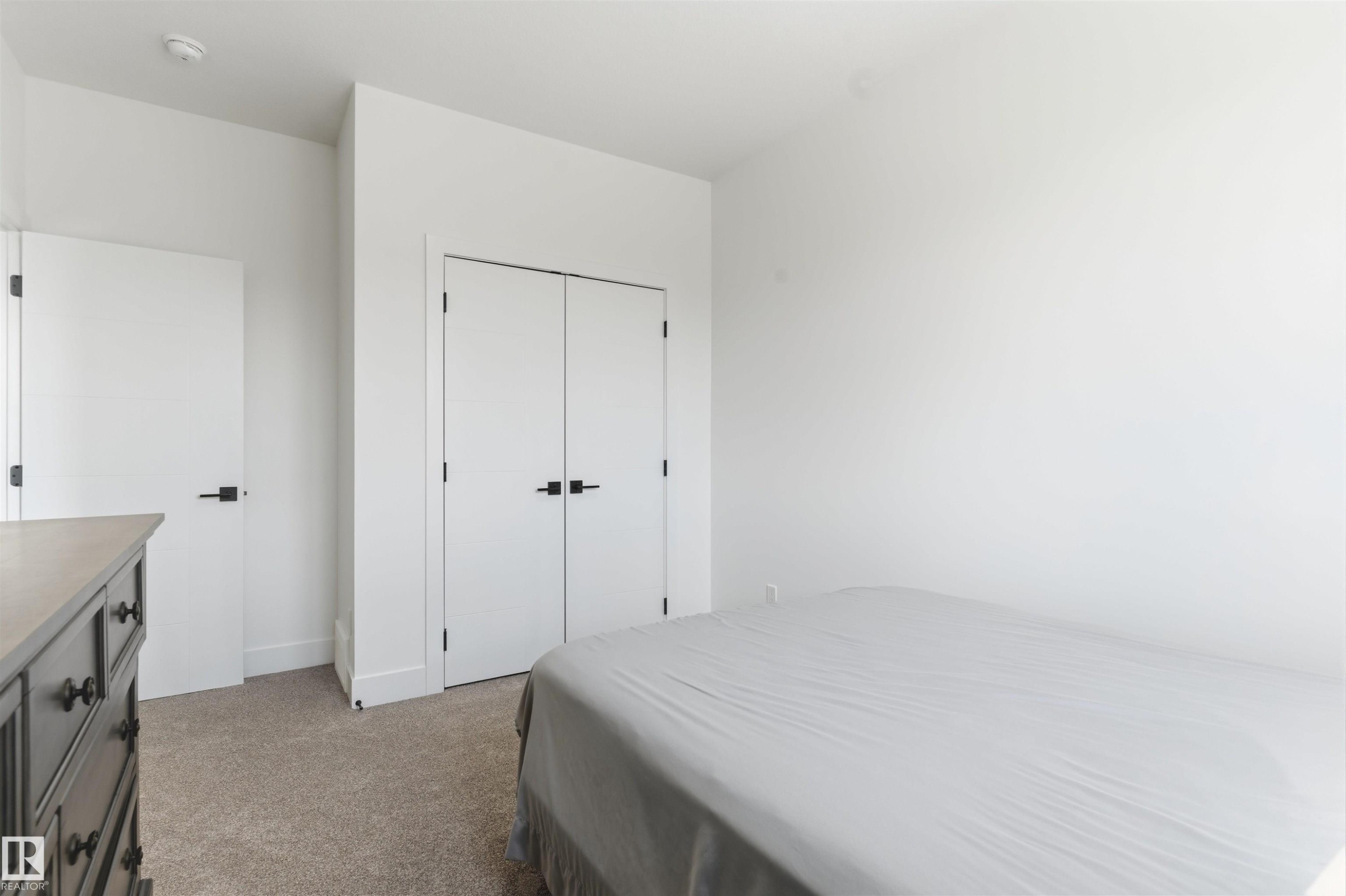 439 Roberts Cres, Leduc, AB - Indoor Photo Showing Bedroom