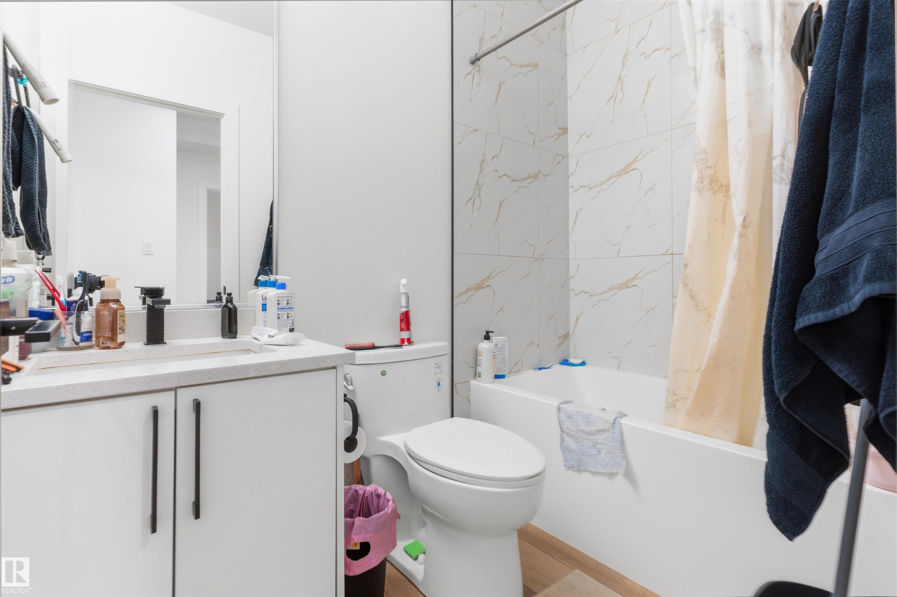 439 Roberts Cres, Leduc, AB - Indoor Photo Showing Bathroom