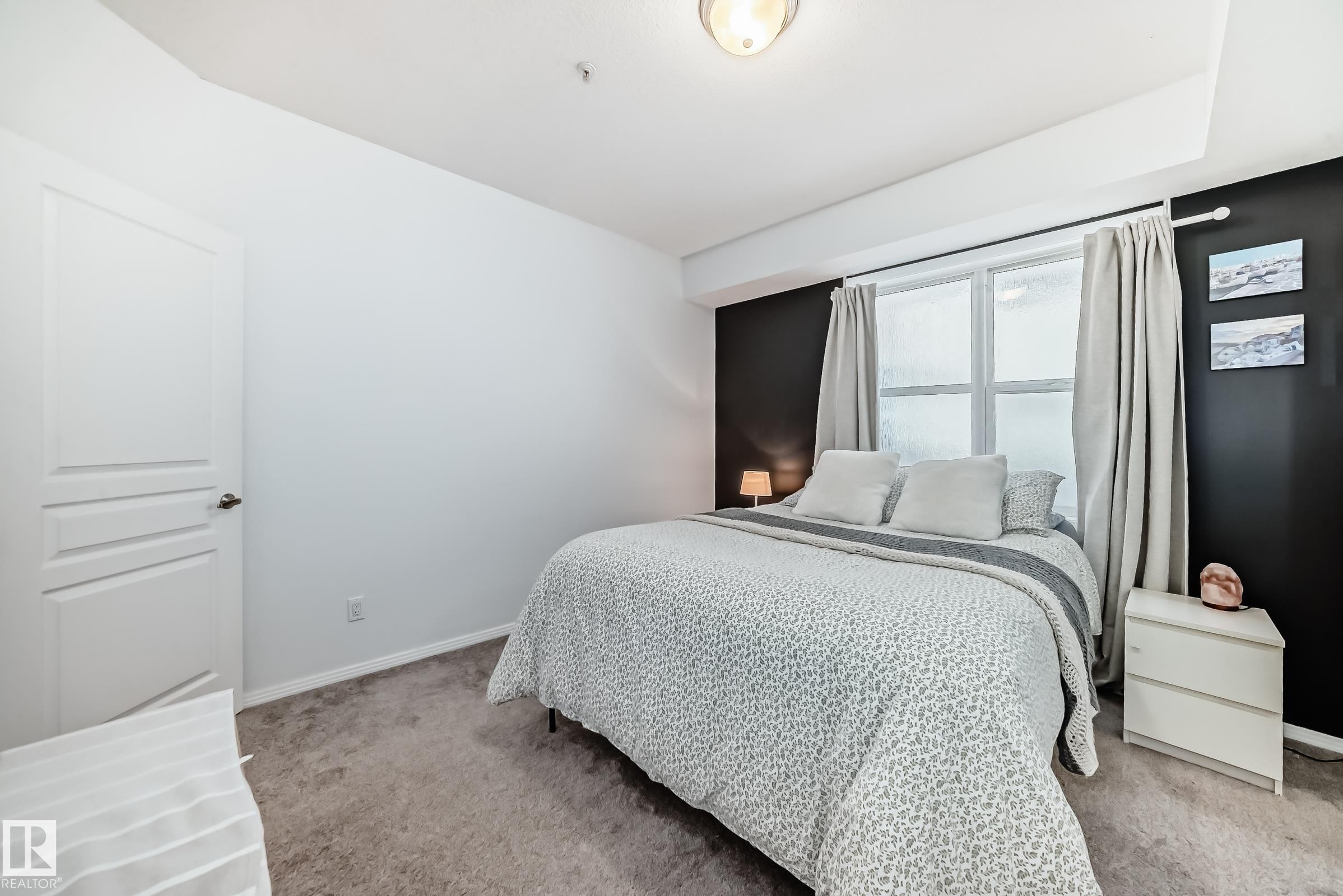223 10407 122 Street, Edmonton, AB - Indoor Photo Showing Bedroom