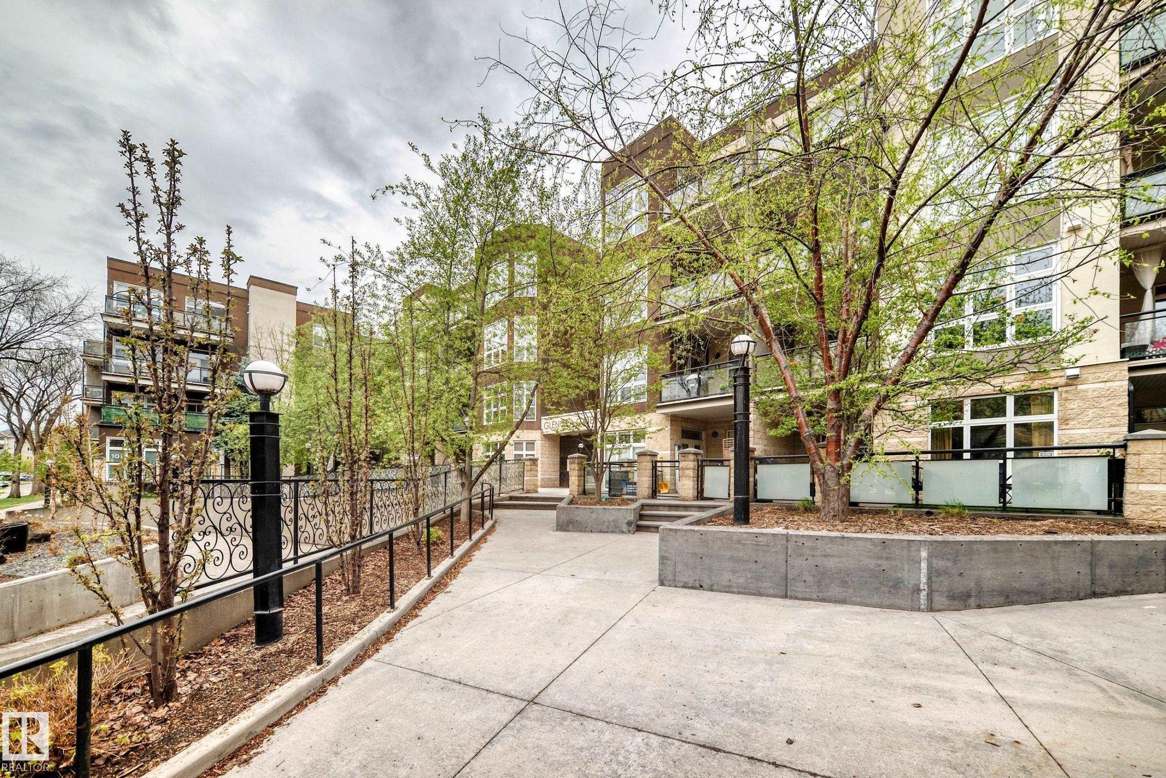 223 10407 122 Street, Edmonton, AB - Outdoor
