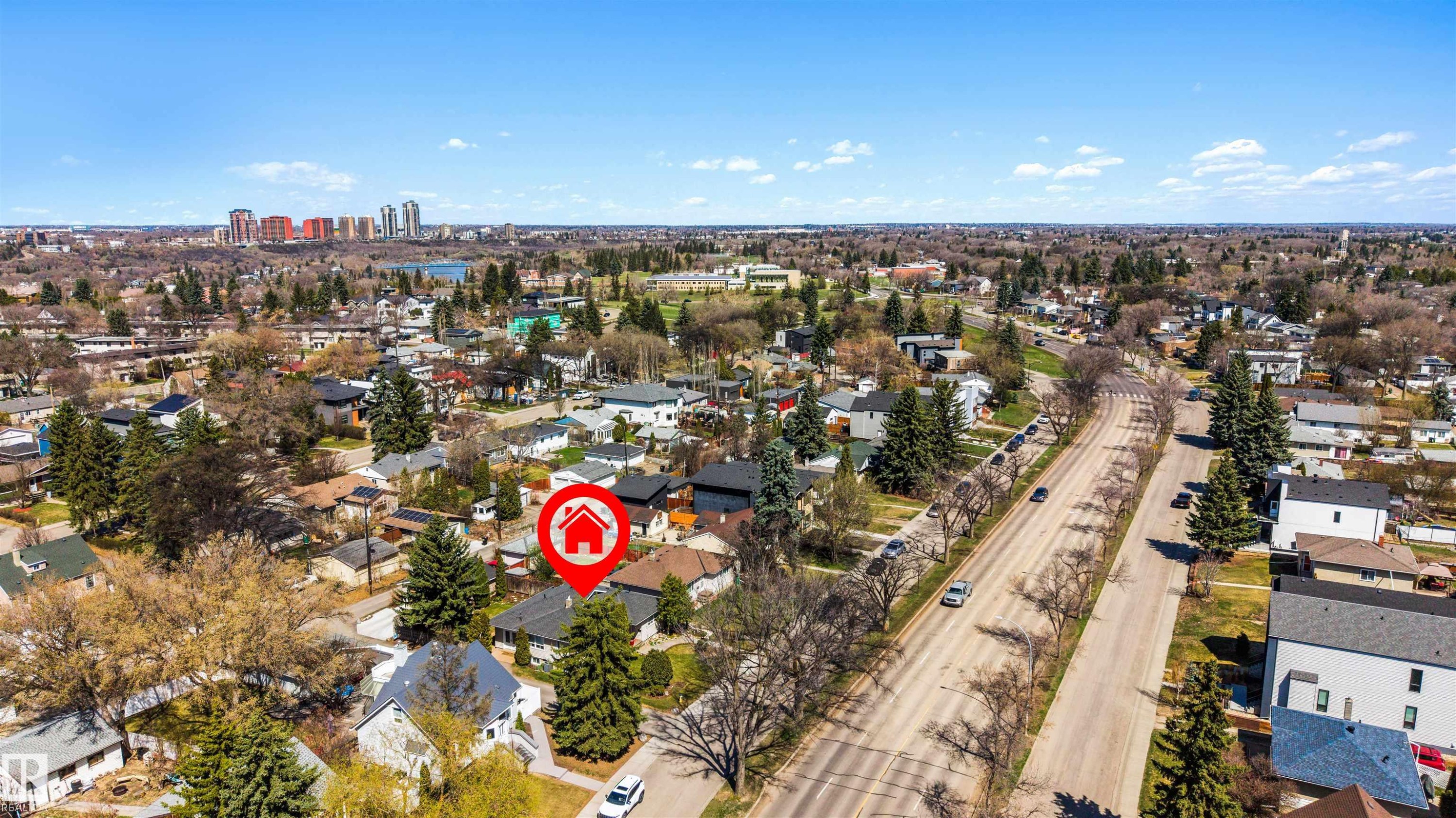 Residential neighborhood with mature trees and visible roadways - 9602 85 Street, Edmonton, AB