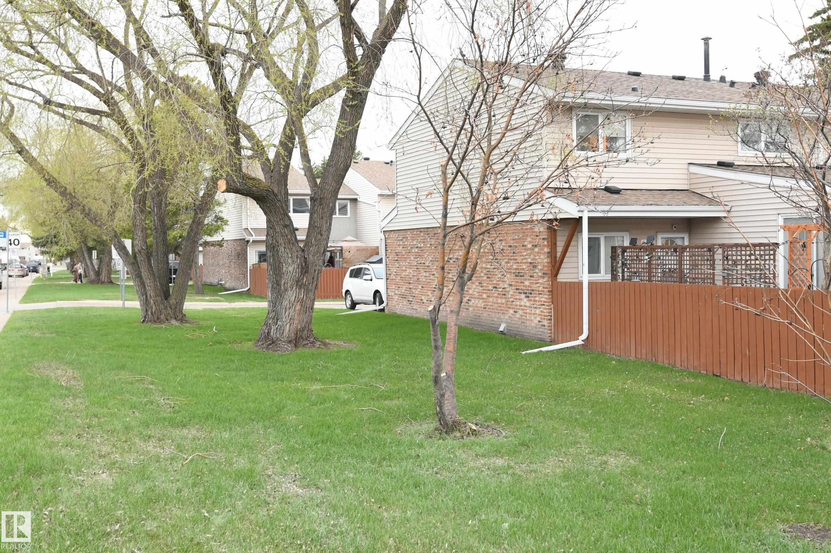 6706 36A Avenue, Edmonton, AB - Outdoor
