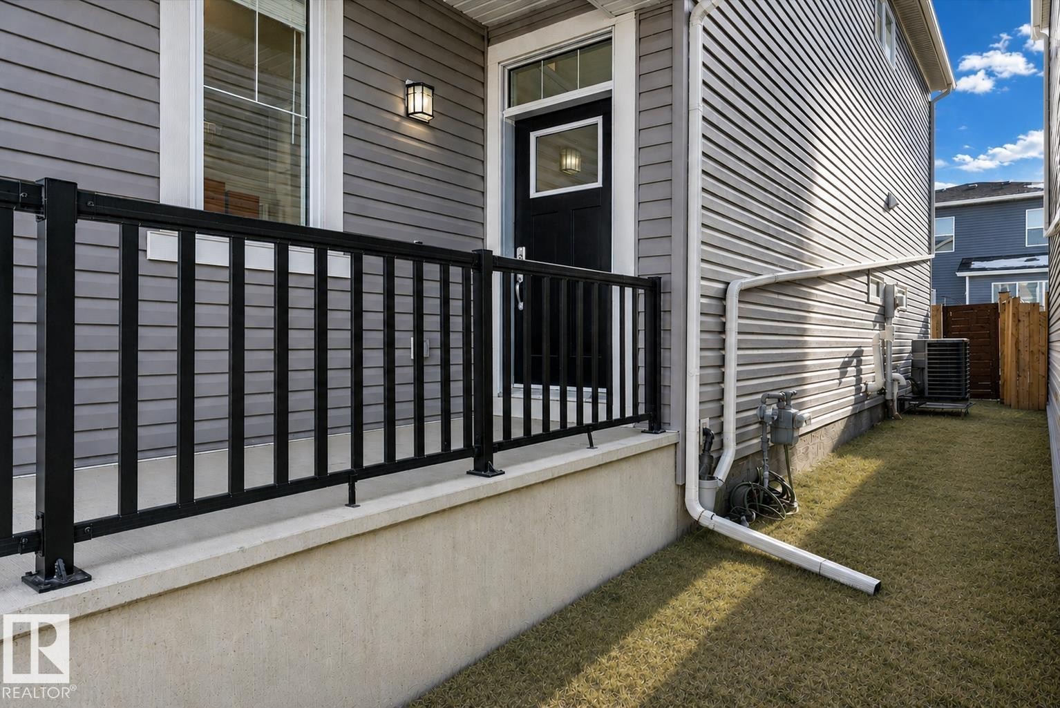 20007 16 Avenue, Edmonton, AB