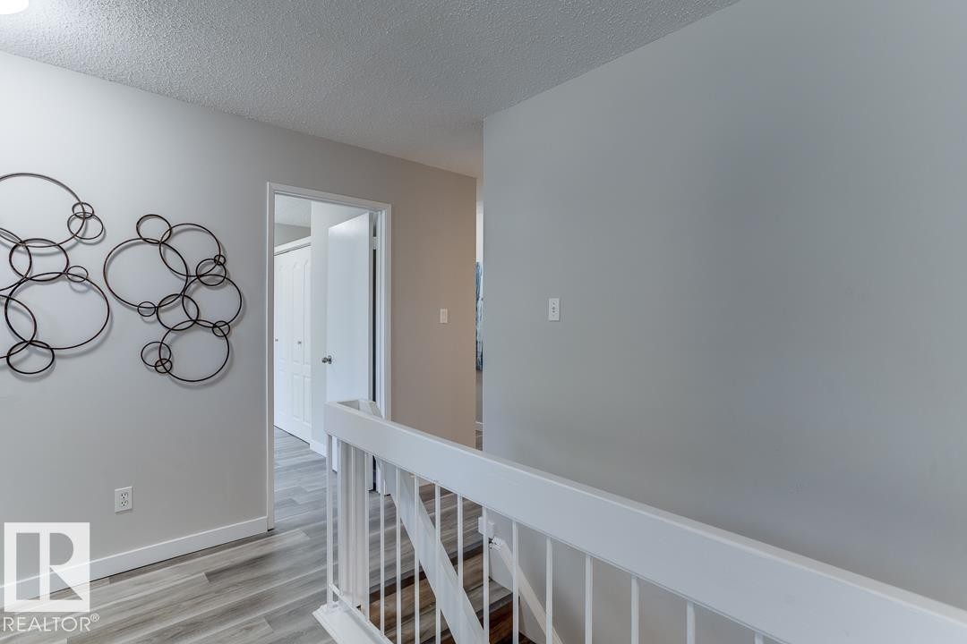 7032 Mill Woods Road, Edmonton, AB - Indoor Photo Showing Other Room