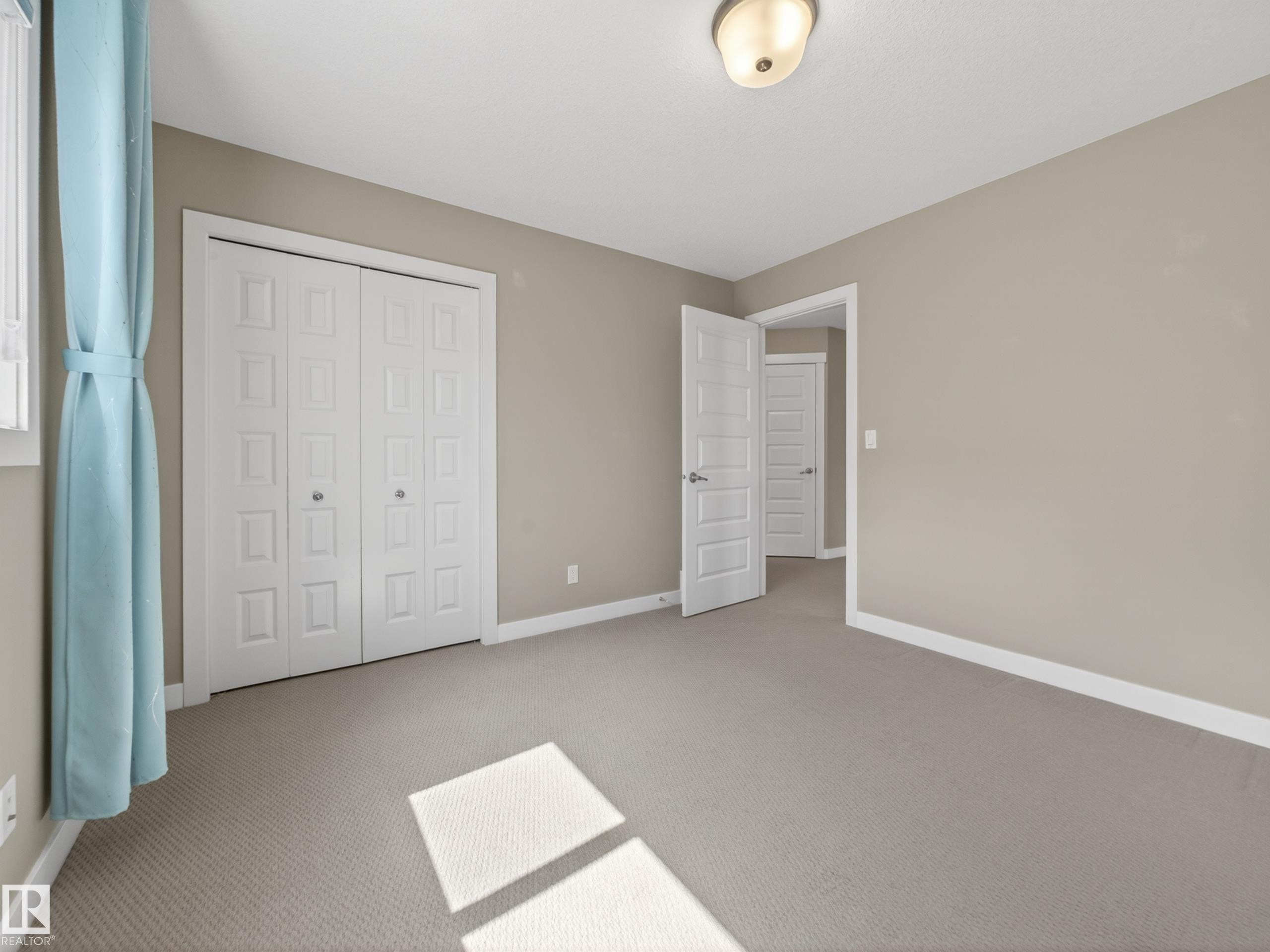 2729 Anderson Crescent, Edmonton, AB - Indoor