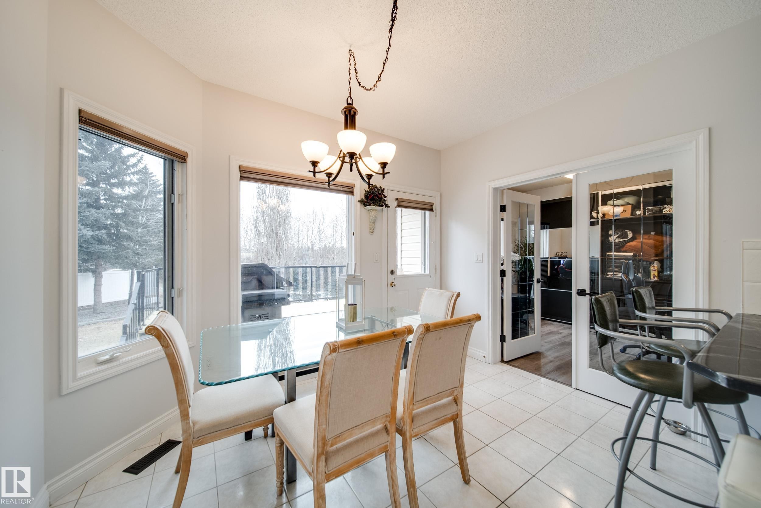 242 Running Creek Lane, Edmonton, AB - Indoor Photo Showing Dining Room