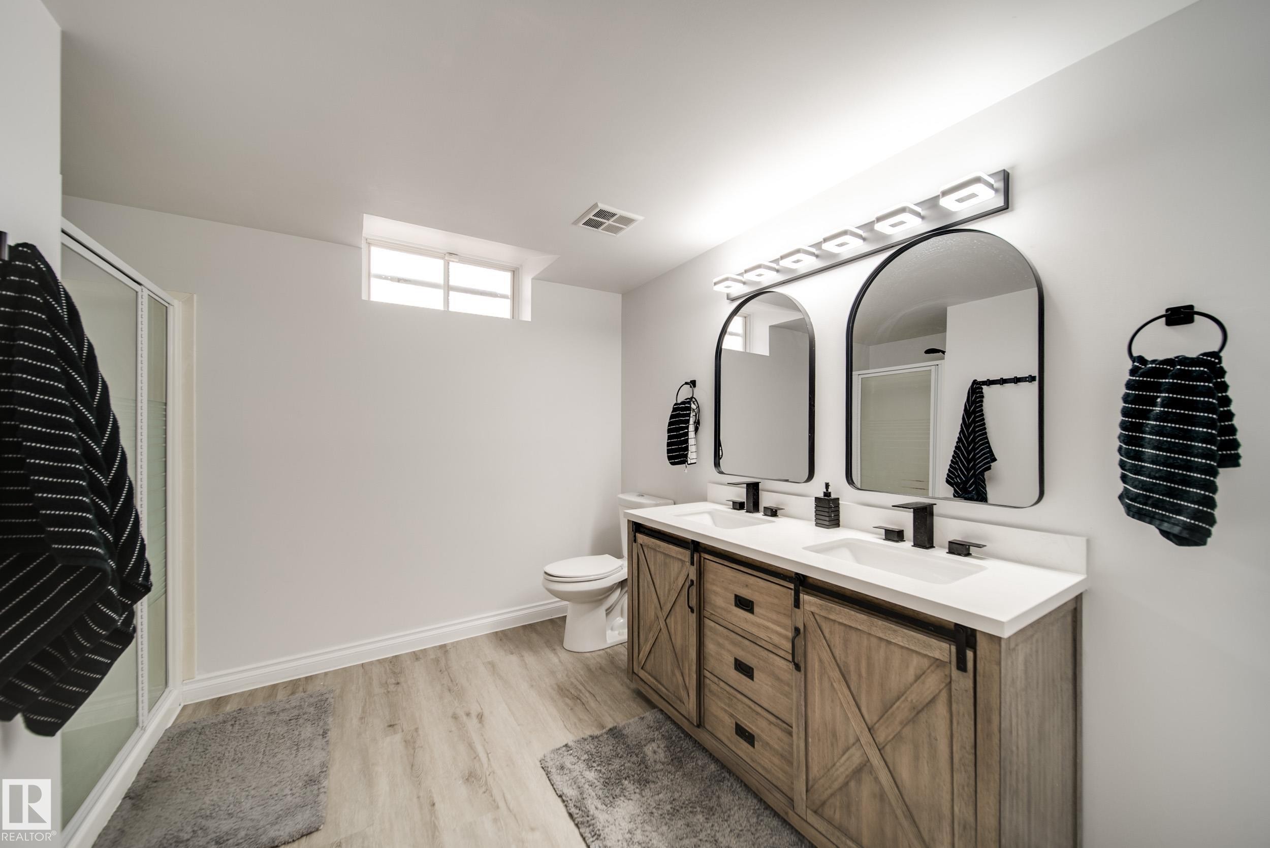 242 Running Creek Lane, Edmonton, AB - Indoor Photo Showing Other Room