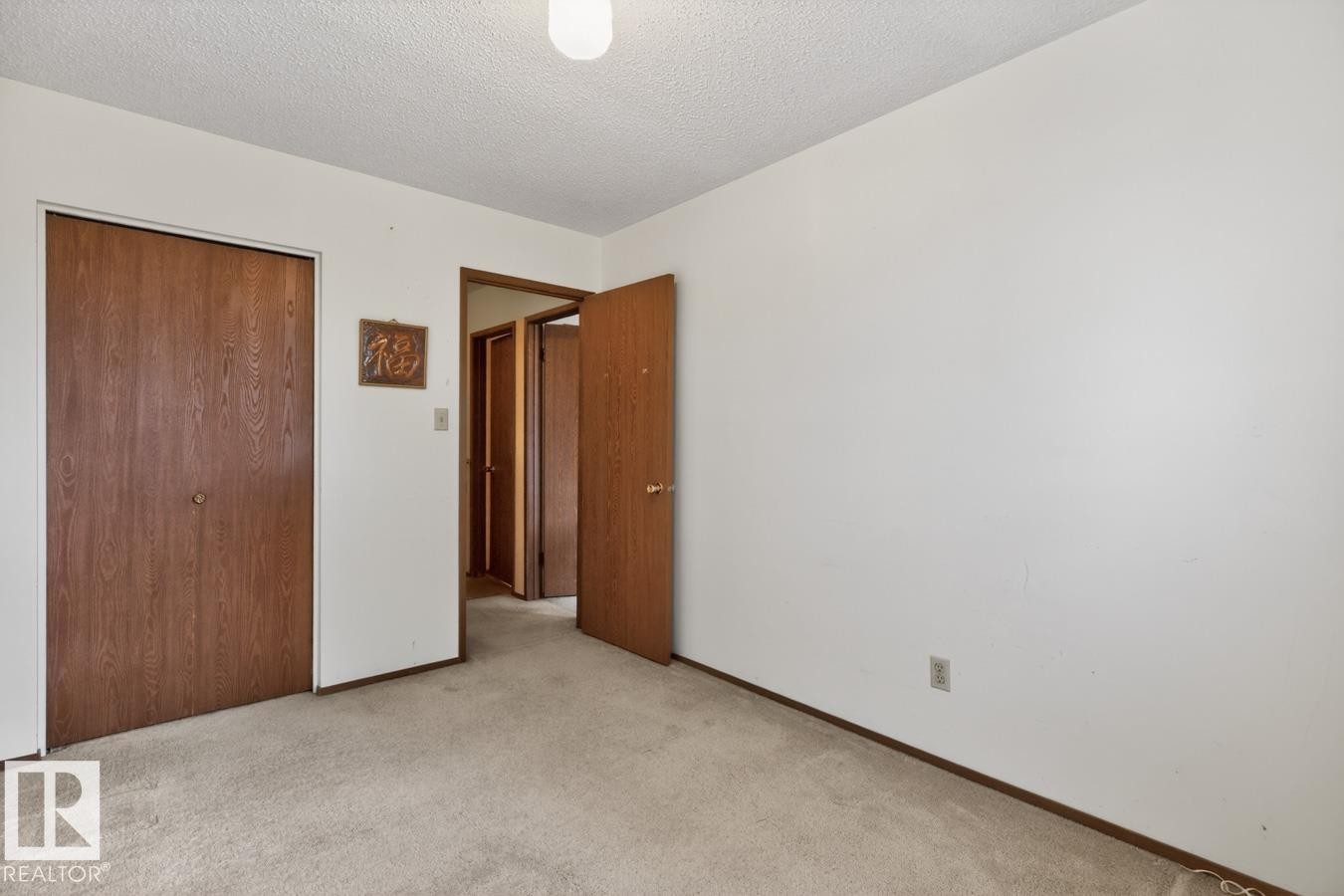 8317 157 Avenue, Edmonton, AB