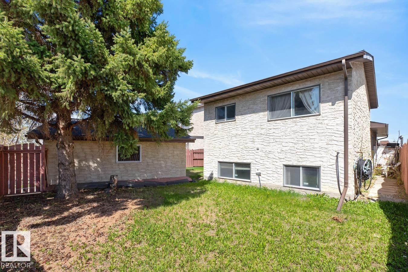 8317 157 Avenue, Edmonton, AB