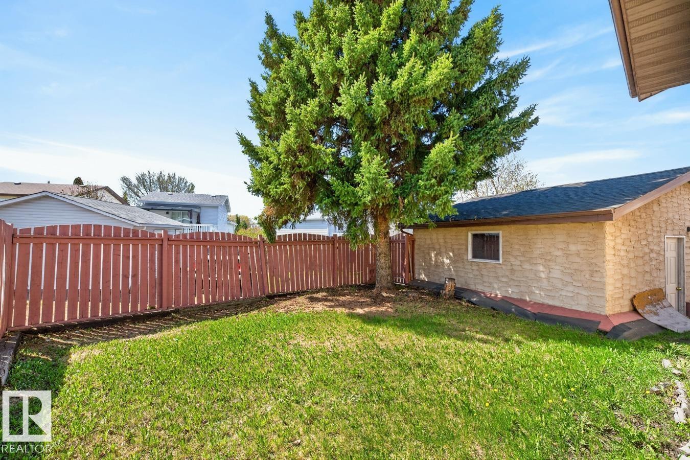 8317 157 Avenue, Edmonton, AB