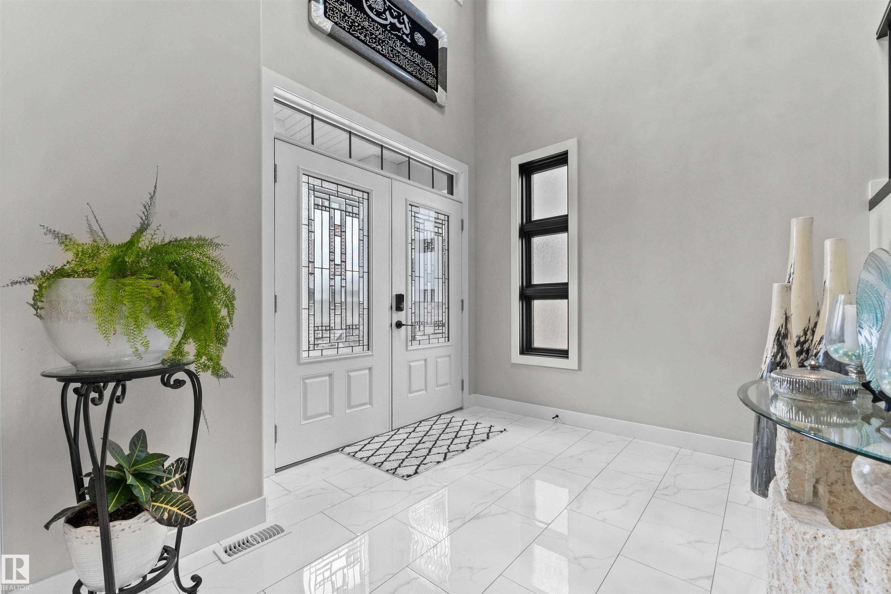 6813 Knox Loop, Edmonton, AB - Indoor Photo Showing Other Room