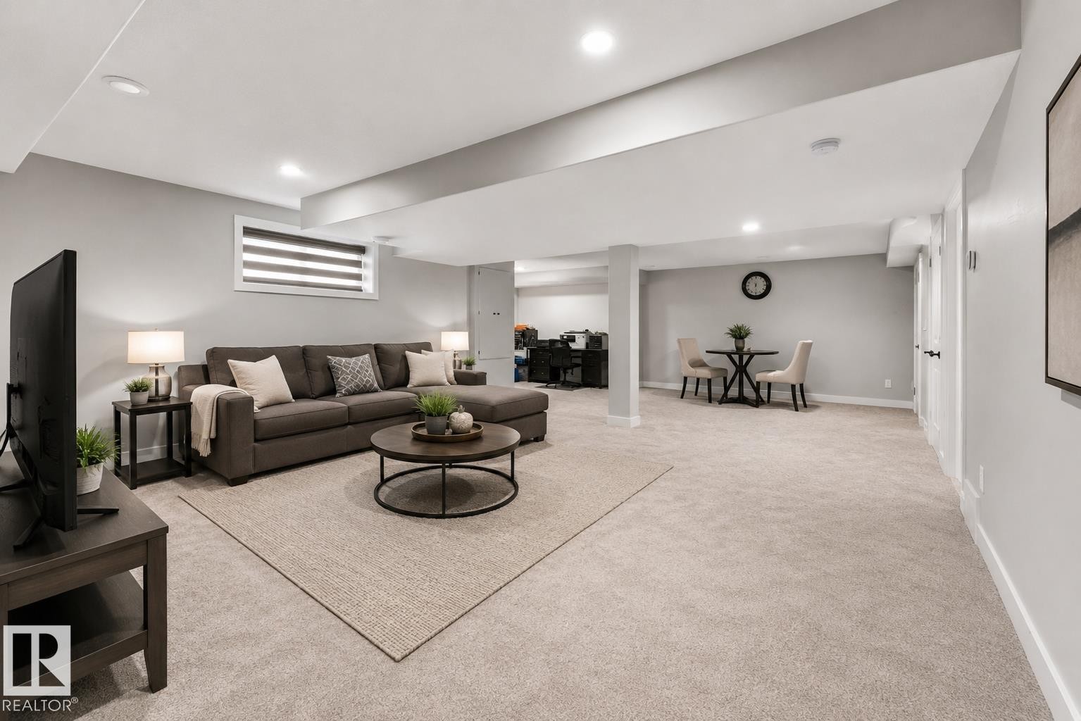 6813 Knox Loop, Edmonton, AB - Indoor
