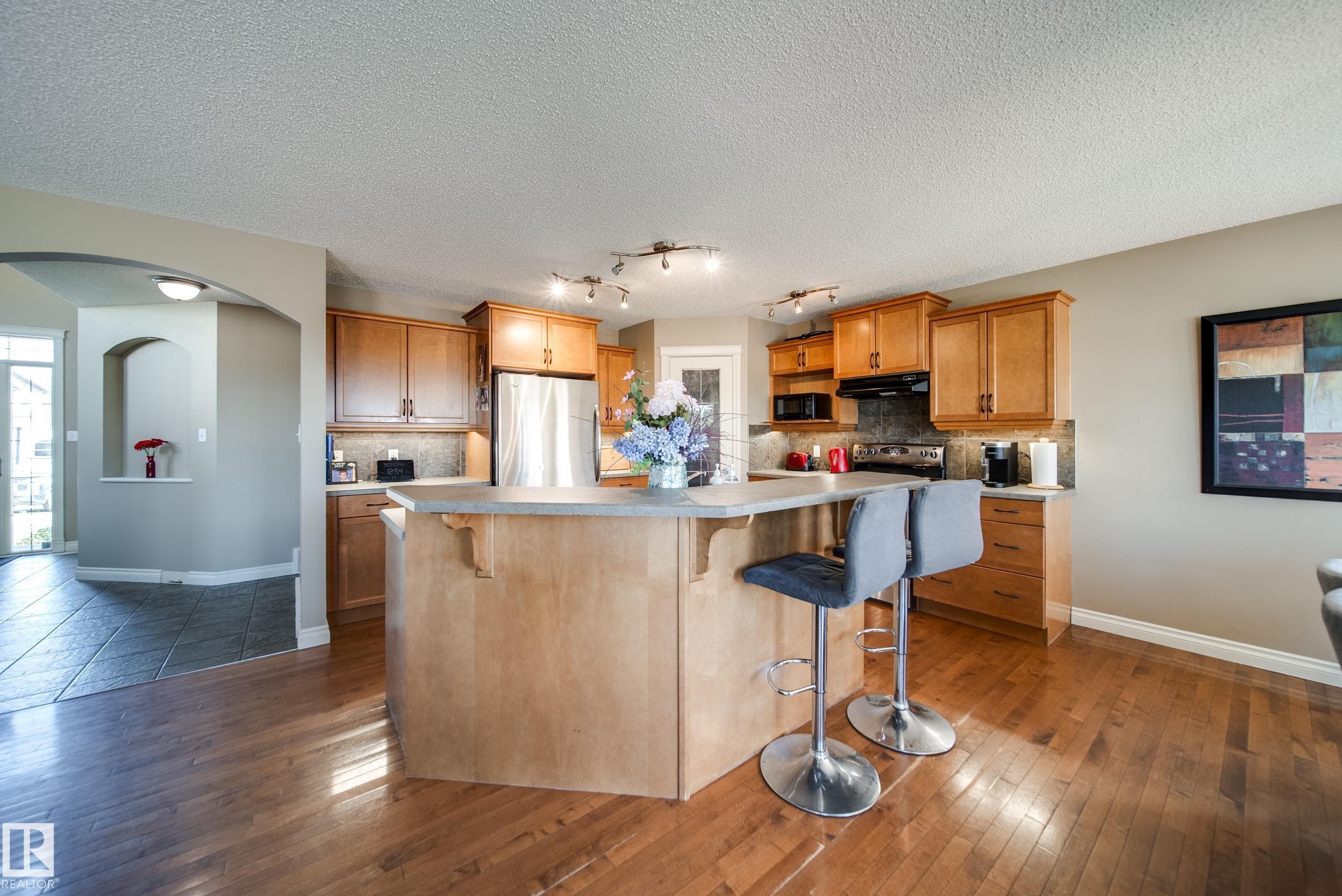 12627 16 Avenue, Edmonton, AB - Indoor Photo Showing Kitchen