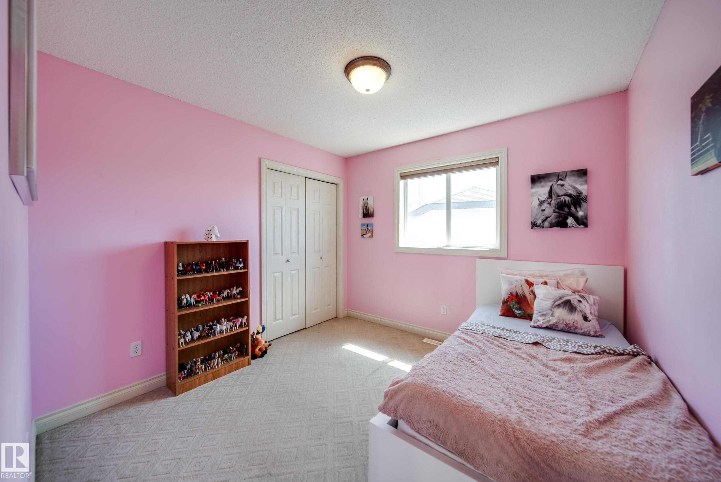 12627 16 Avenue, Edmonton, AB - Indoor Photo Showing Bedroom