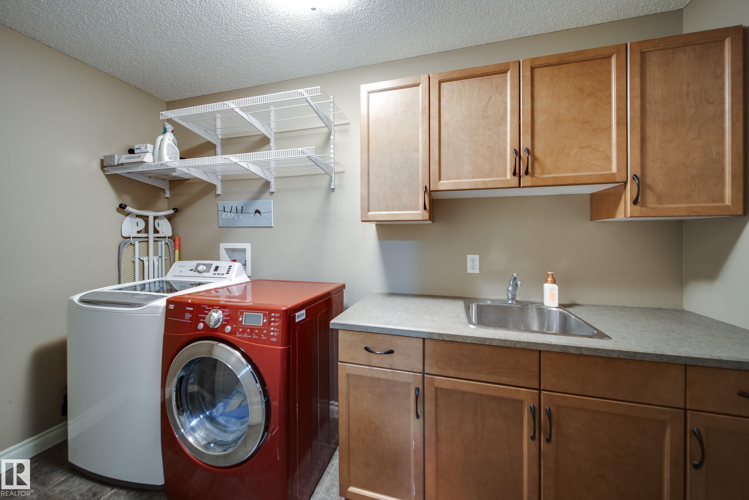 12627 16 Avenue, Edmonton, AB - Indoor Photo Showing Laundry Room